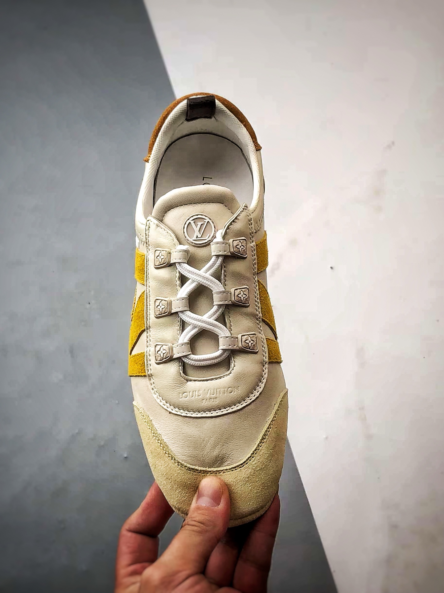 驴牌 Sneakerina 德训鞋系列 米黄色 圆头系带芭蕾风平底运动休闲鞋