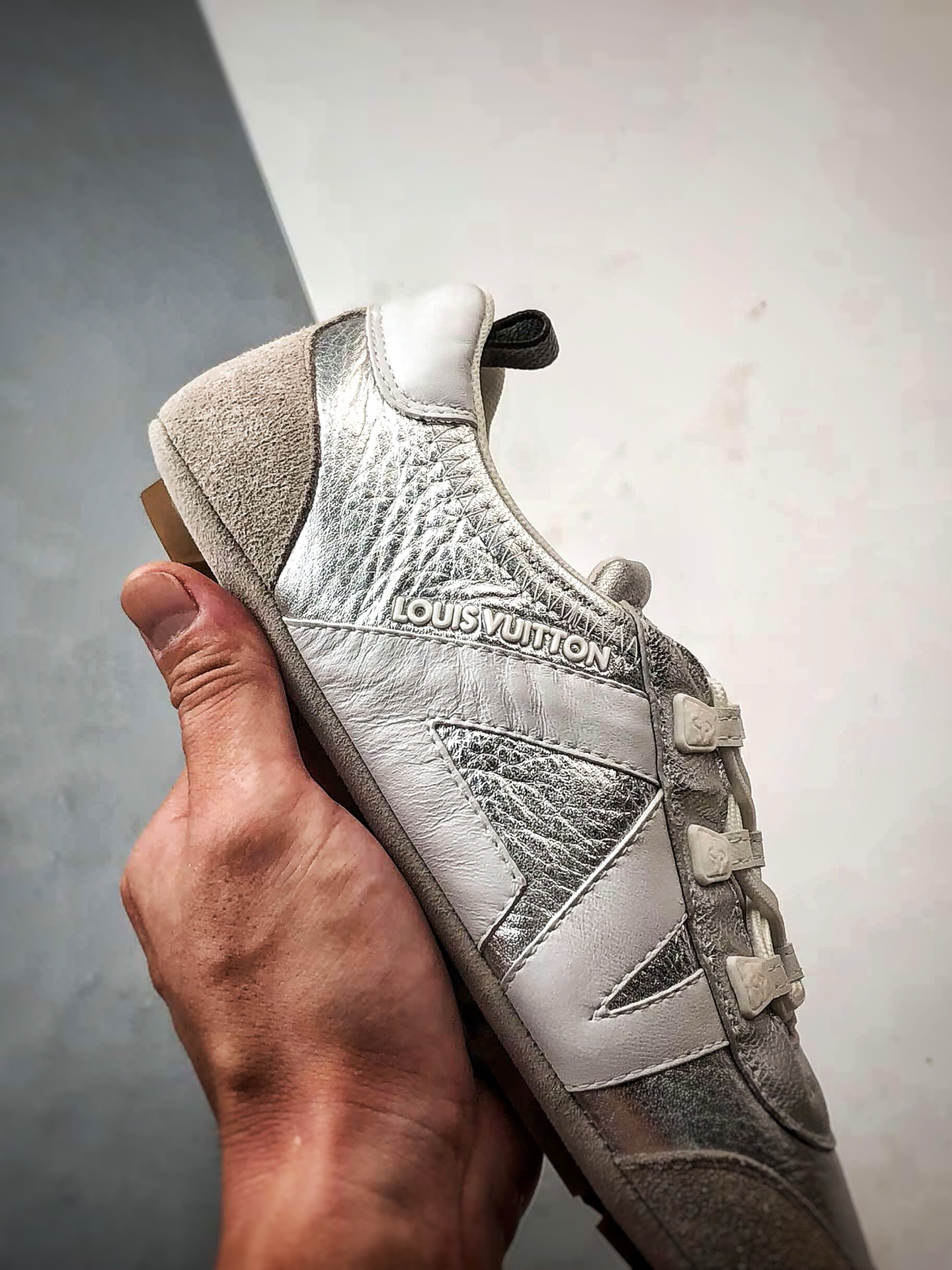 驴牌 Sneakerina 德训鞋系列 银色 圆头系带芭蕾风平底运动休闲鞋