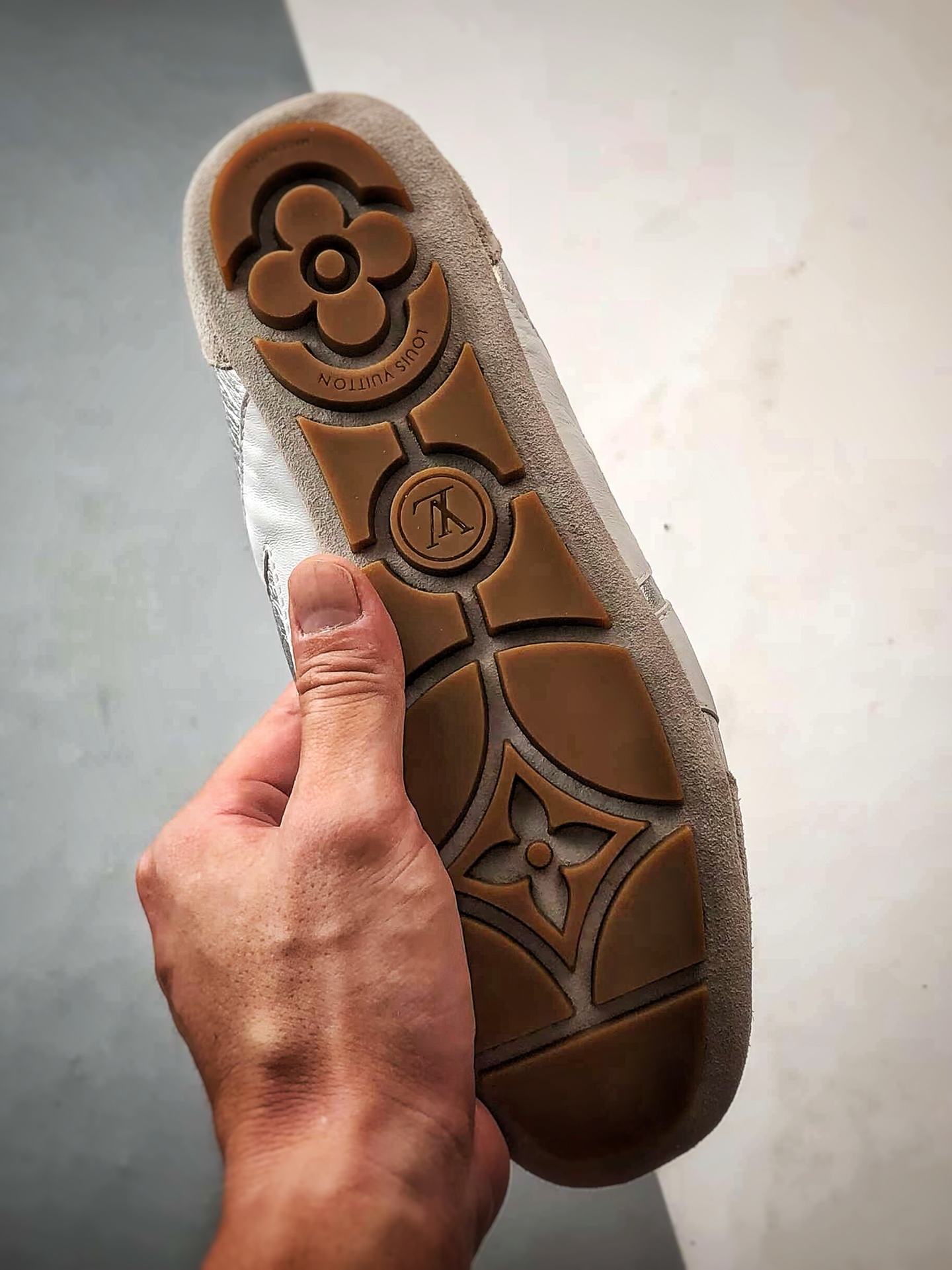 驴牌 Sneakerina 德训鞋系列 银色 圆头系带芭蕾风平底运动休闲鞋