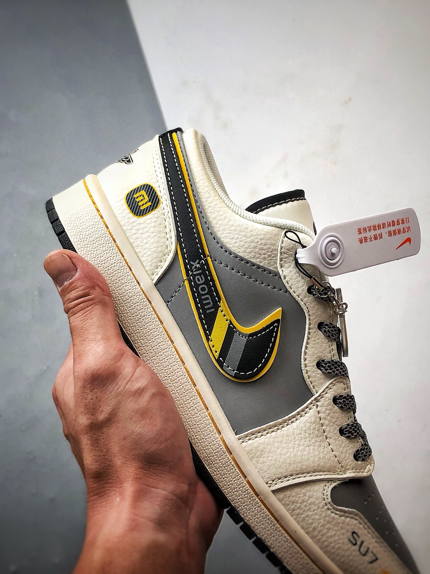 Air Jordan 1 Low OG ”高端定制” 小米su7米灰黑黄 XX3168-198