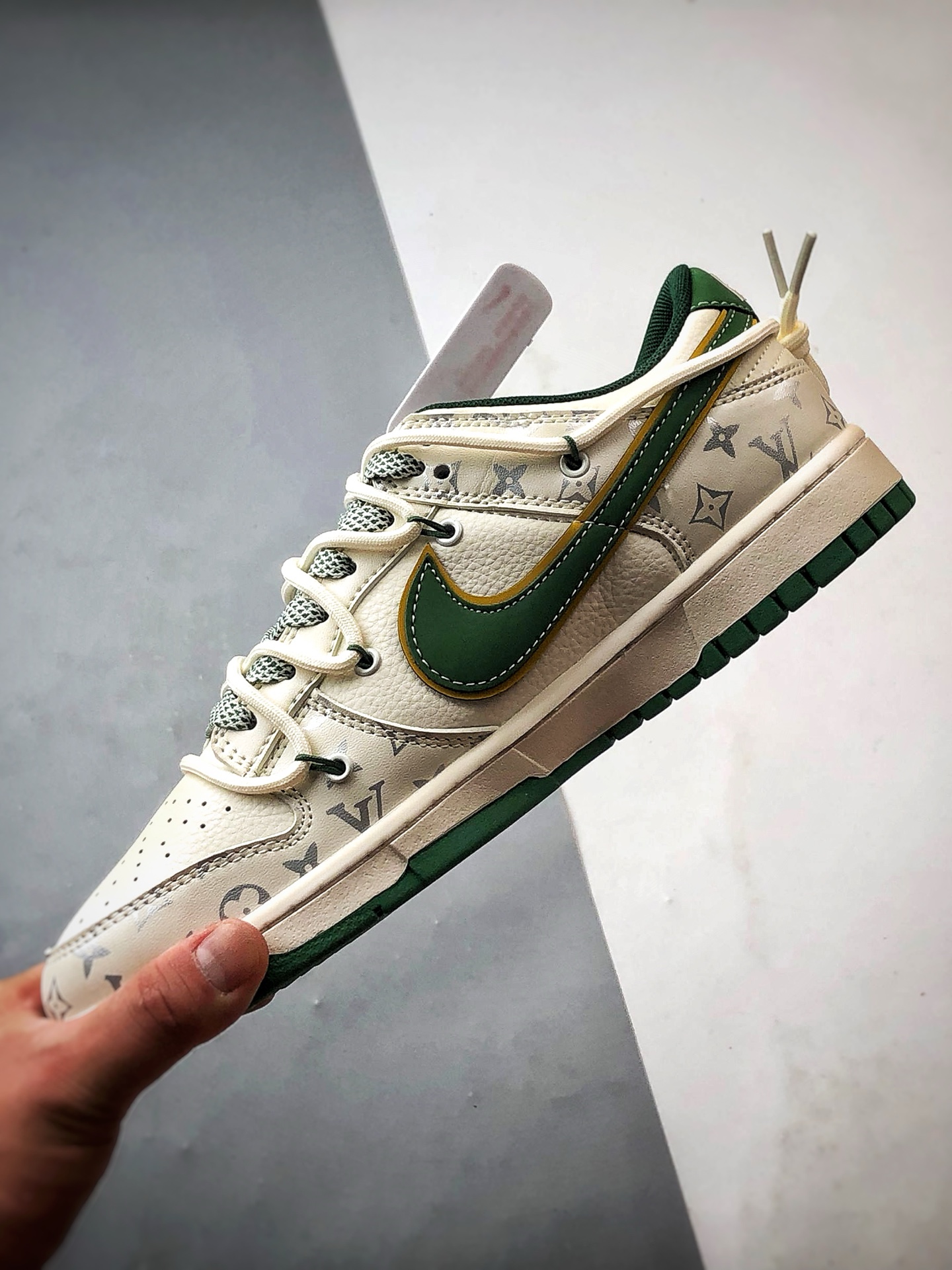 NK Dunk Low Retro ”DIY高端定制” LV米白绿解构 低帮休闲运动板鞋 DM6868-103