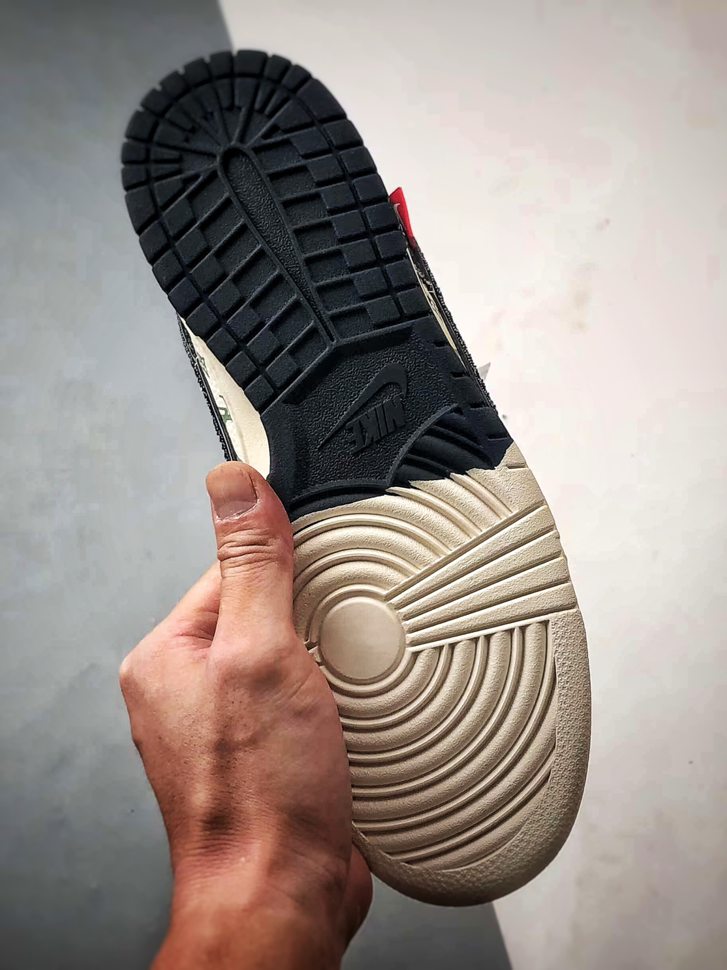 NK Dunk Low Retro ”DIY高端定制” LV印花白黑牛仔布 低帮休闲运动板鞋 YX5066-351-莆田鞋,莆田鞋货源,高仿鞋,高仿鞋货源,安福档口,莆田高仿鞋,莆田鞋批发,高仿鞋批发,莆田高仿运动鞋,高仿运动鞋,莆田运动鞋 NK Dunk Low Retro ”DIY高端定制” LV印花白黑牛仔布 低帮休闲运动板鞋 YX5066-351