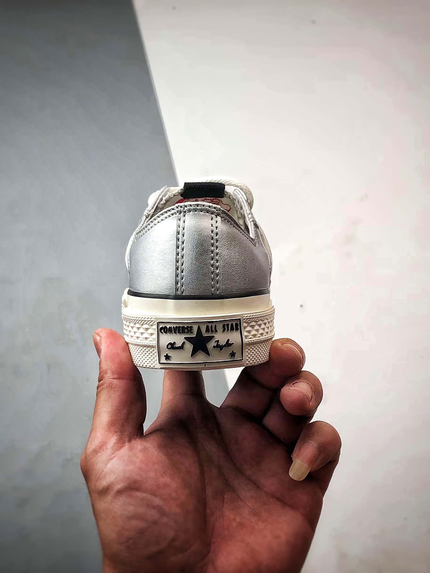 Converse Chuck 1970s 未来银 匡威官方新款 百搭舒适低帮板鞋 A15188C-莆田鞋,莆田鞋货源,高仿鞋,高仿鞋货源,安福档口,莆田高仿鞋,莆田鞋批发,高仿鞋批发,莆田高仿运动鞋,高仿运动鞋,莆田运动鞋 Converse Chuck 1970s 未来银 匡威官方新款 百搭舒适低帮板鞋 A15188C