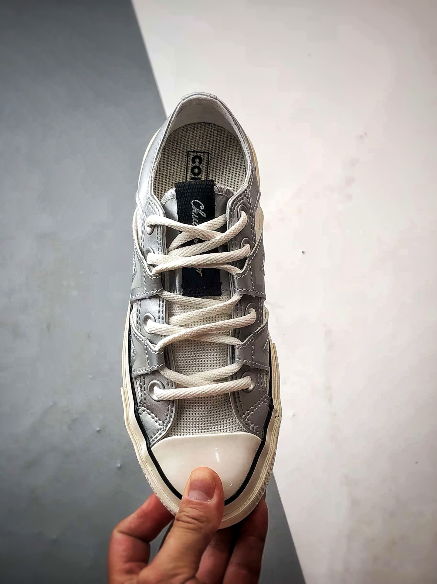 Converse Chuck 1970s 未来银 匡威官方新款 百搭舒适低帮板鞋 A15188C-莆田鞋,莆田鞋货源,高仿鞋,高仿鞋货源,安福档口,莆田高仿鞋,莆田鞋批发,高仿鞋批发,莆田高仿运动鞋,高仿运动鞋,莆田运动鞋 Converse Chuck 1970s 未来银 匡威官方新款 百搭舒适低帮板鞋 A15188C