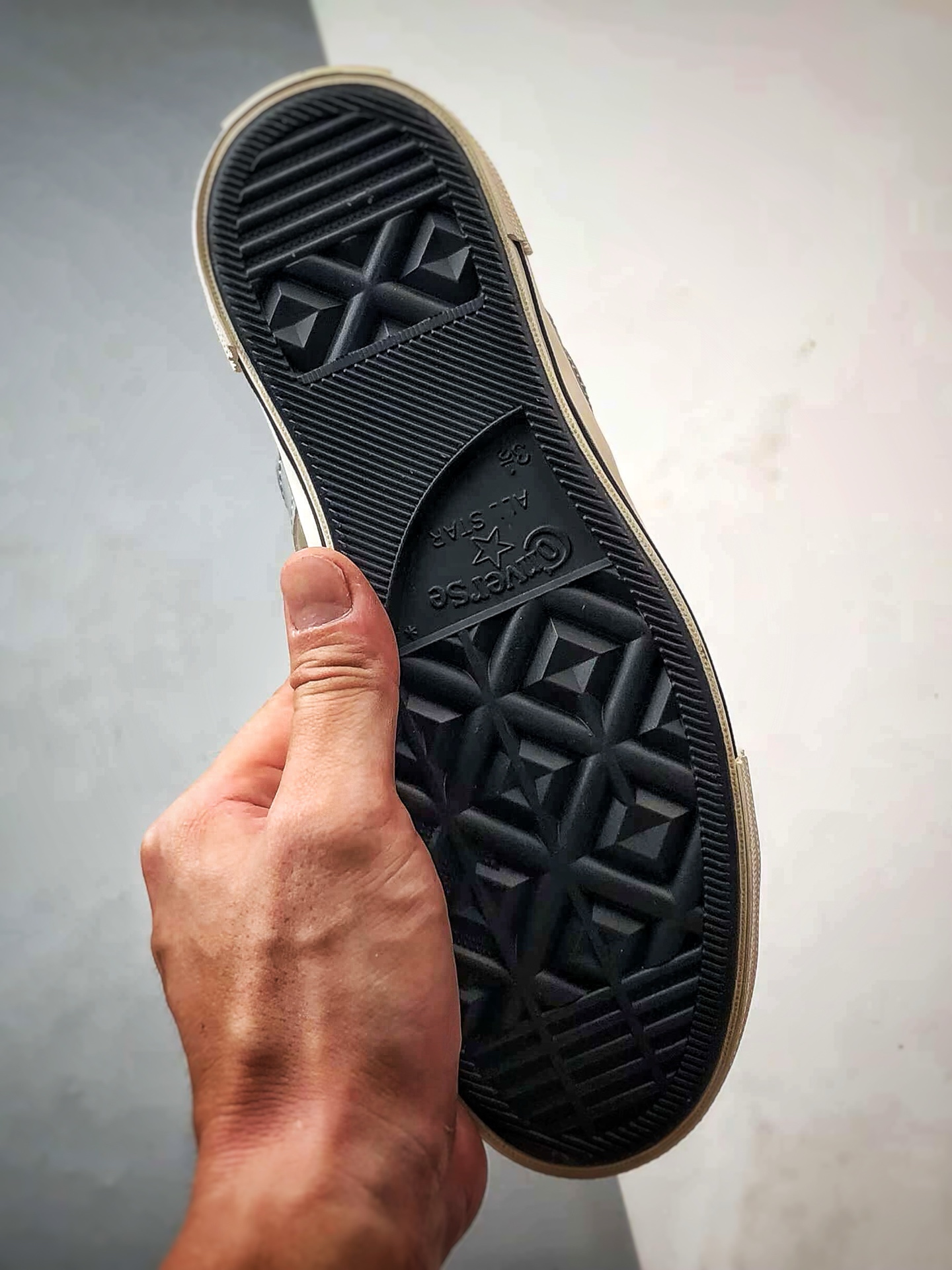 Converse Chuck 1970s 未来银 匡威官方新款 百搭舒适低帮板鞋 A15188C-莆田鞋,莆田鞋货源,高仿鞋,高仿鞋货源,安福档口,莆田高仿鞋,莆田鞋批发,高仿鞋批发,莆田高仿运动鞋,高仿运动鞋,莆田运动鞋 Converse Chuck 1970s 未来银 匡威官方新款 百搭舒适低帮板鞋 A15188C