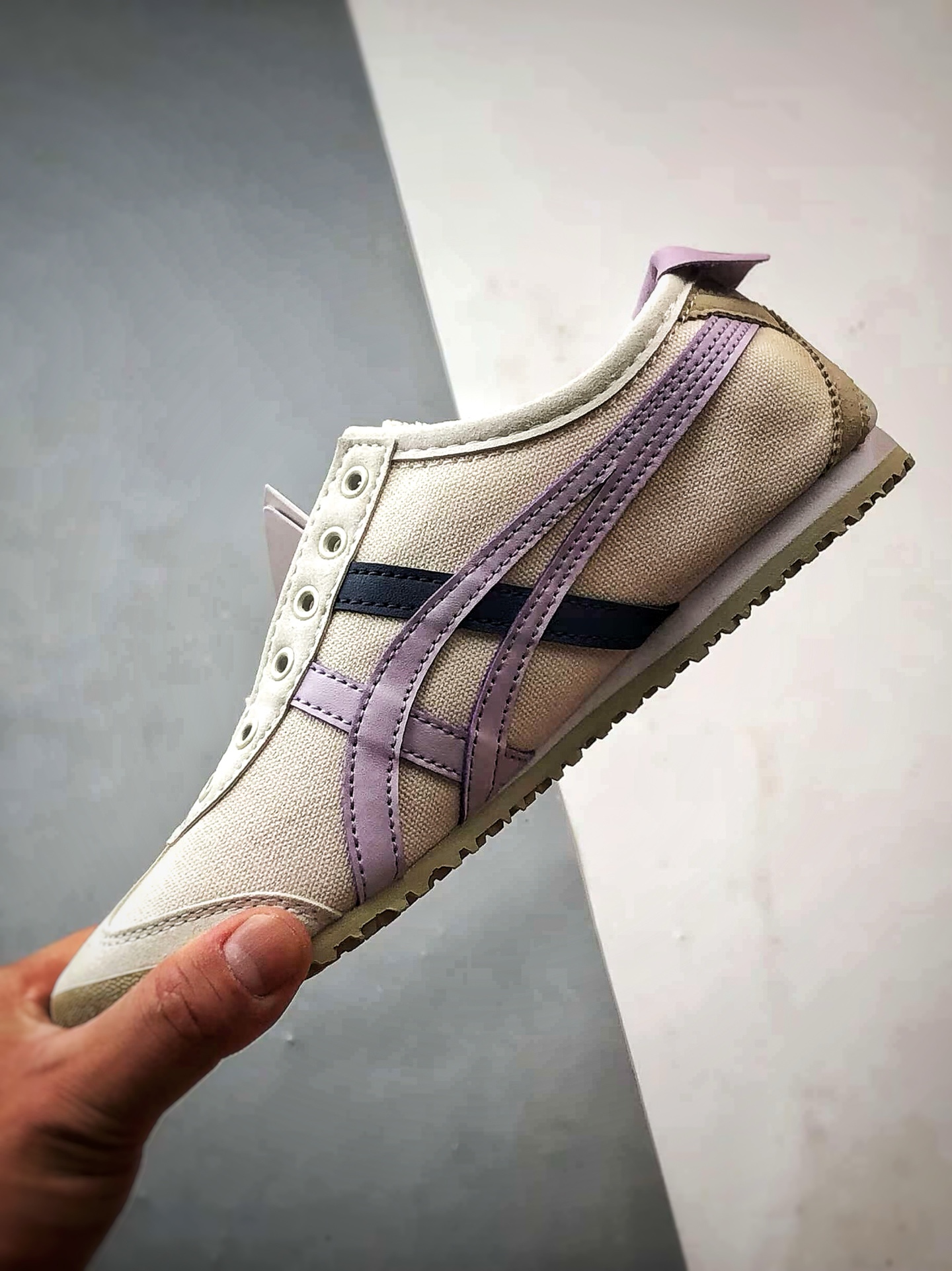 Asics 鬼冢虎 Mexico 66 帆布白蓝紫 1183A360-205-莆田鞋,莆田鞋货源,高仿鞋,高仿鞋货源,安福档口,莆田高仿鞋,莆田鞋批发,高仿鞋批发,莆田高仿运动鞋,高仿运动鞋,莆田运动鞋 Asics 鬼冢虎 Mexico 66 帆布白蓝紫 1183A360-205