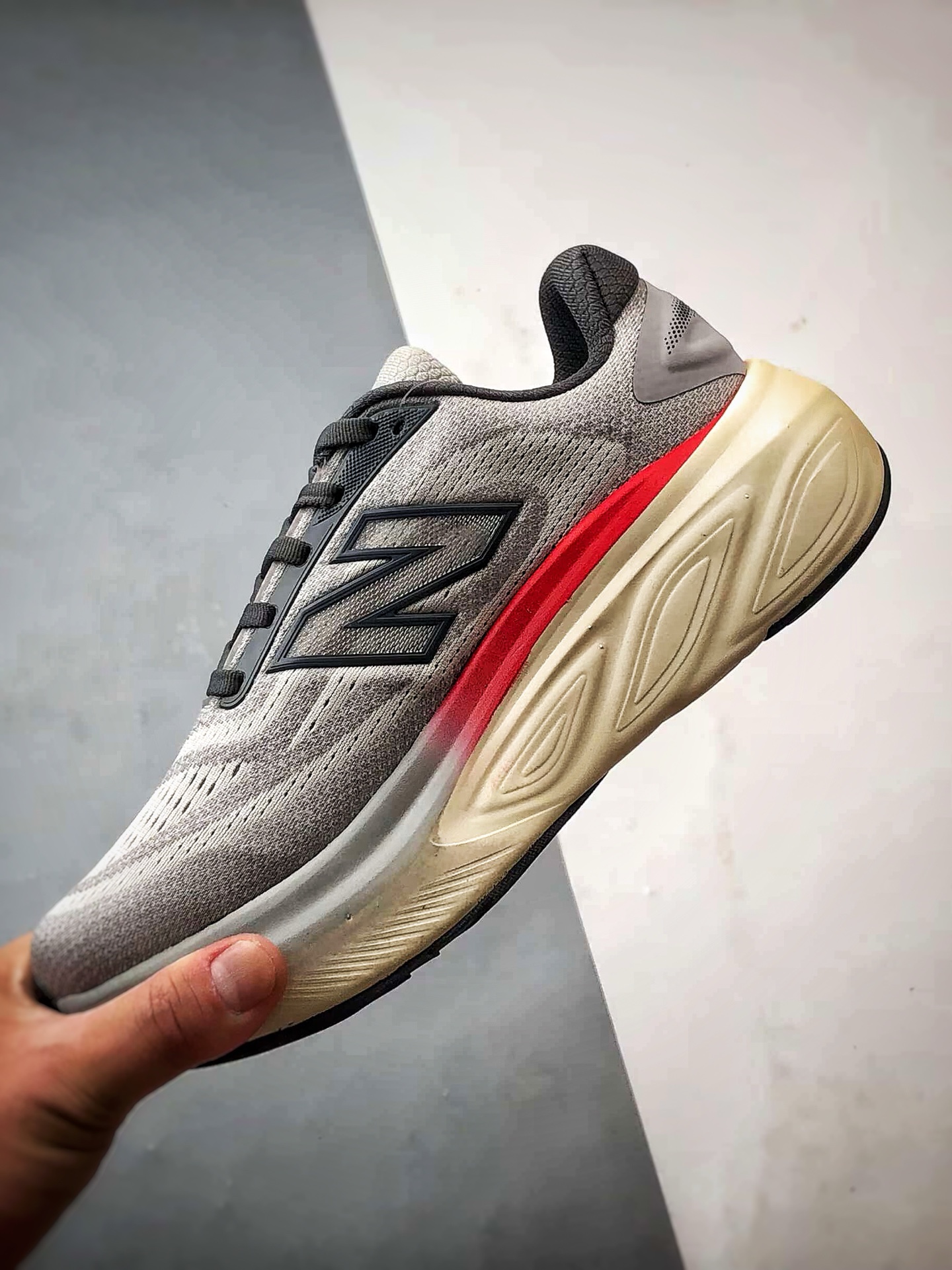 New Balance Fresh Foam X More v6 灰红 厚底网布织物减震舒适越野跑步鞋 MMORXD6-莆田鞋,莆田鞋货源,高仿鞋,高仿鞋货源,安福档口,莆田高仿鞋,莆田鞋批发,高仿鞋批发,莆田高仿运动鞋,高仿运动鞋,莆田运动鞋 New Balance Fresh Foam X More v6 灰红 厚底网布织物减震舒适越野跑步鞋 MMORXD6