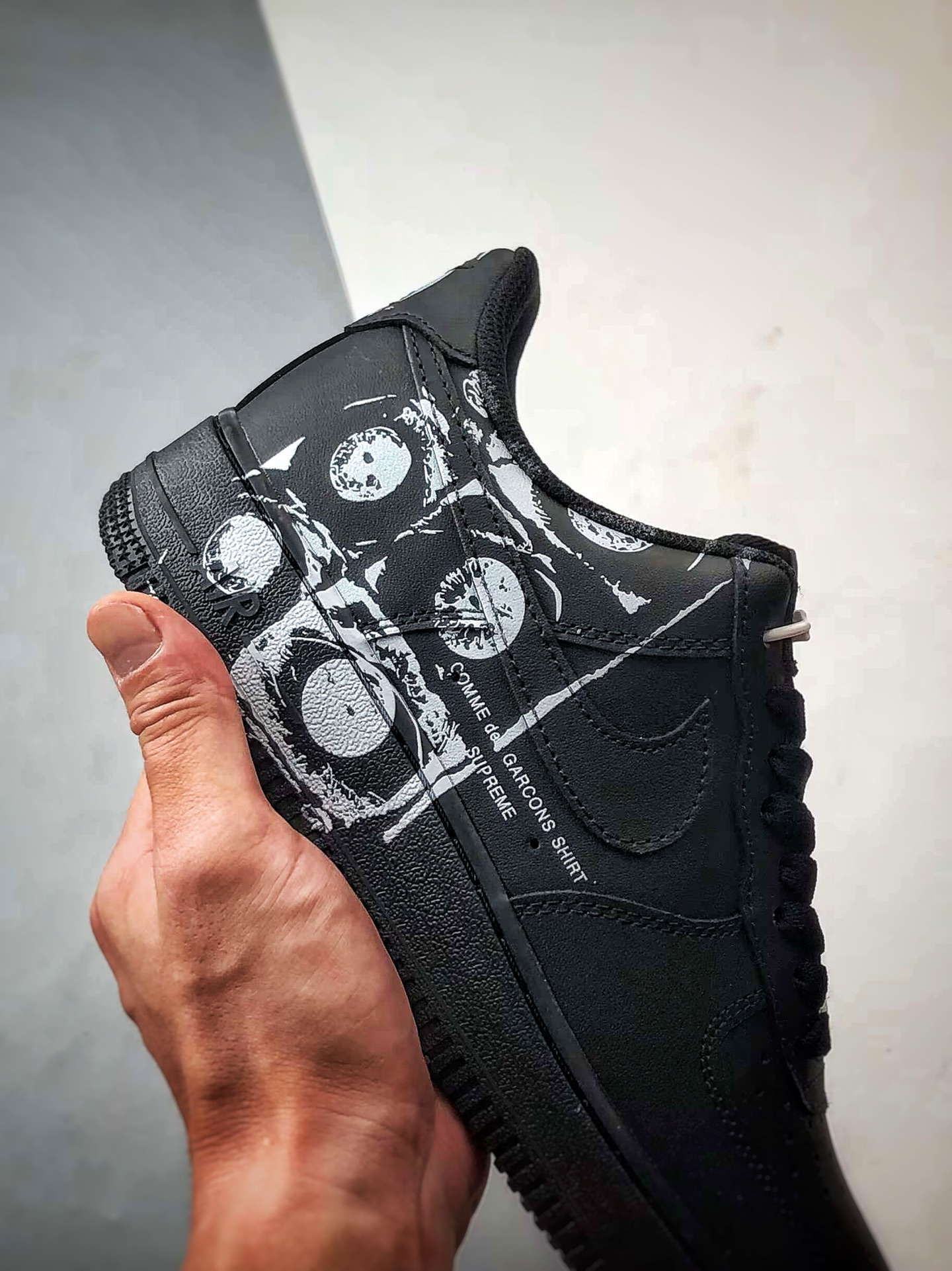 CDG x Sup x Air Force 1 Low 黑白 923044-101-莆田鞋,莆田鞋货源,高仿鞋,高仿鞋货源,安福档口,莆田高仿鞋,莆田鞋批发,高仿鞋批发,莆田高仿运动鞋,高仿运动鞋,莆田运动鞋 CDG x Sup x Air Force 1 Low 黑白 923044-101