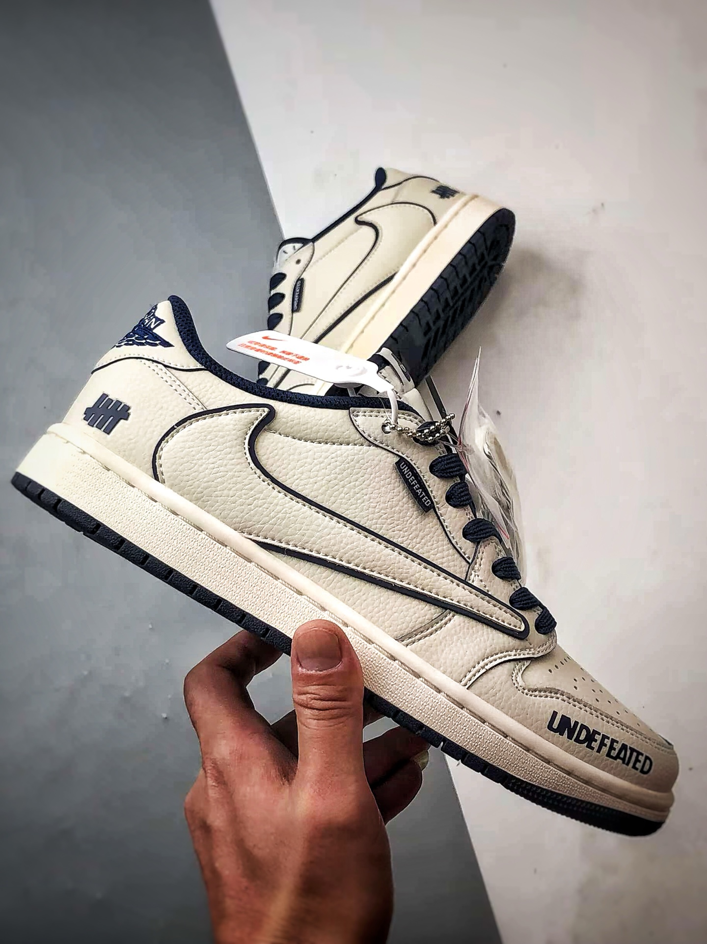 Air Jordan 1 Low OG ”高端定制” 五道杠米白深蓝倒钩 DF1845-533-莆田鞋,莆田鞋货源,高仿鞋,高仿鞋货源,安福档口,莆田高仿鞋,莆田鞋批发,高仿鞋批发,莆田高仿运动鞋,高仿运动鞋,莆田运动鞋 Air Jordan 1 Low OG ”高端定制” 五道杠米白深蓝倒钩 DF1845-533