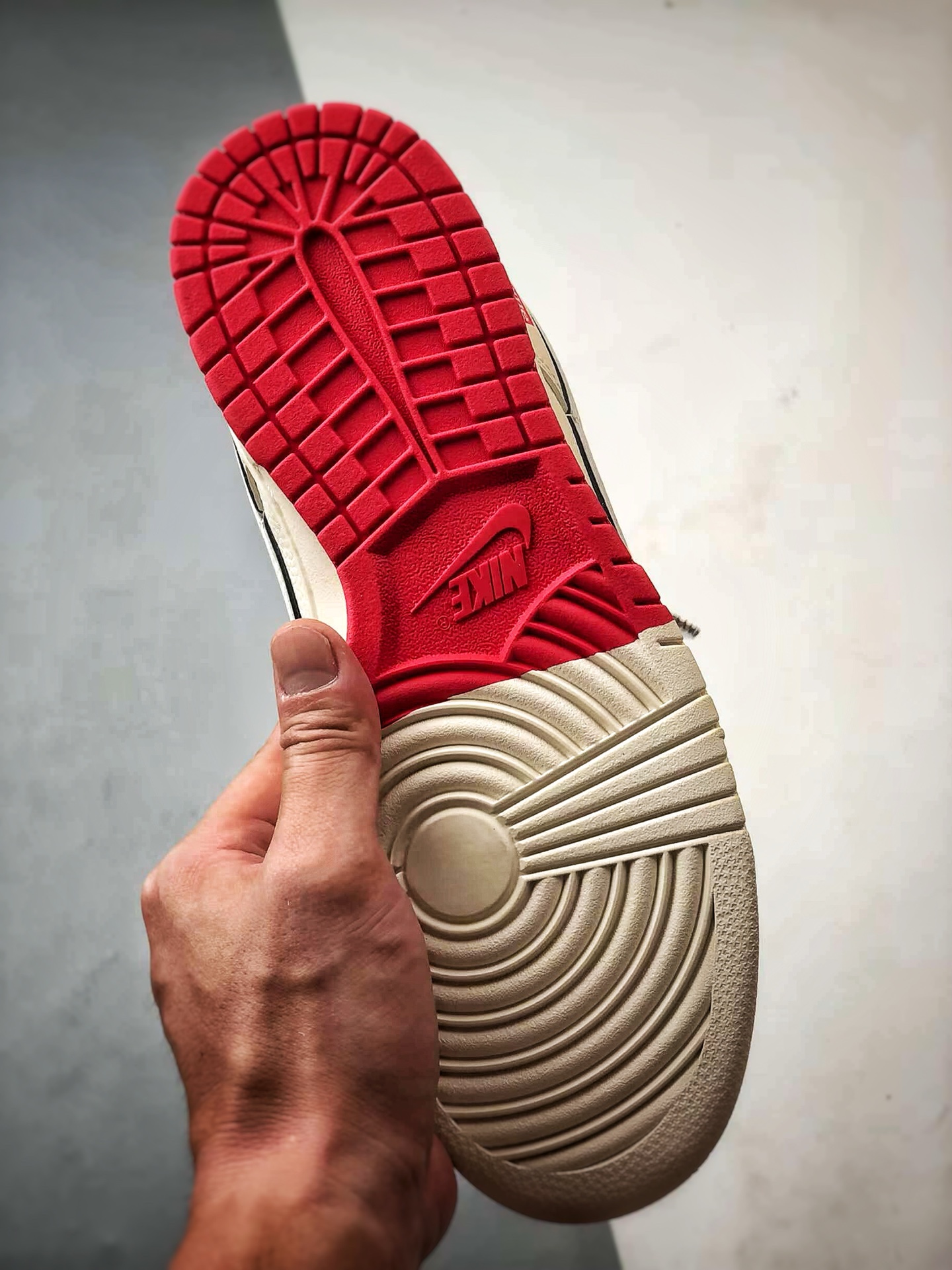 NK Dunk Low Retro ”DIY高端定制” Sup米白红字 低帮休闲运动板鞋 XX3168-191-莆田鞋,莆田鞋货源,高仿鞋,高仿鞋货源,安福档口,莆田高仿鞋,莆田鞋批发,高仿鞋批发,莆田高仿运动鞋,高仿运动鞋,莆田运动鞋 NK Dunk Low Retro ”DIY高端定制” Sup米白红字 低帮休闲运动板鞋 XX3168-191