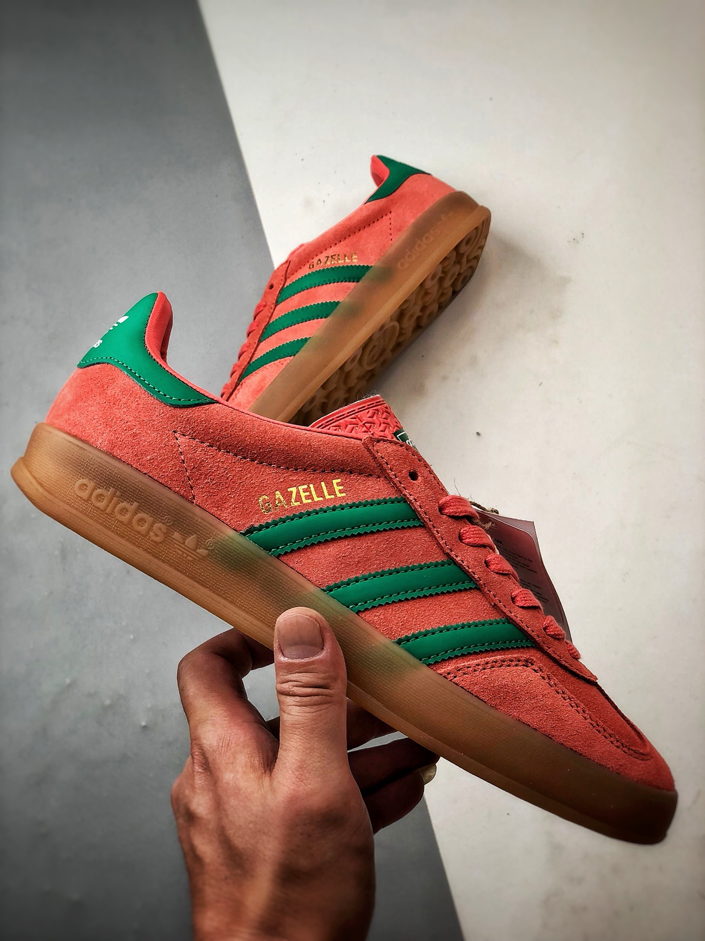 AD Originals Gazelle Indoor 红绿色 三叶草复古休闲运动板鞋 JH5407-莆田鞋,莆田鞋货源,高仿鞋,高仿鞋货源,安福档口,莆田高仿鞋,莆田鞋批发,高仿鞋批发,莆田高仿运动鞋,高仿运动鞋,莆田运动鞋 AD Originals Gazelle Indoor 红绿色 三叶草复古休闲运动板鞋 JH5407