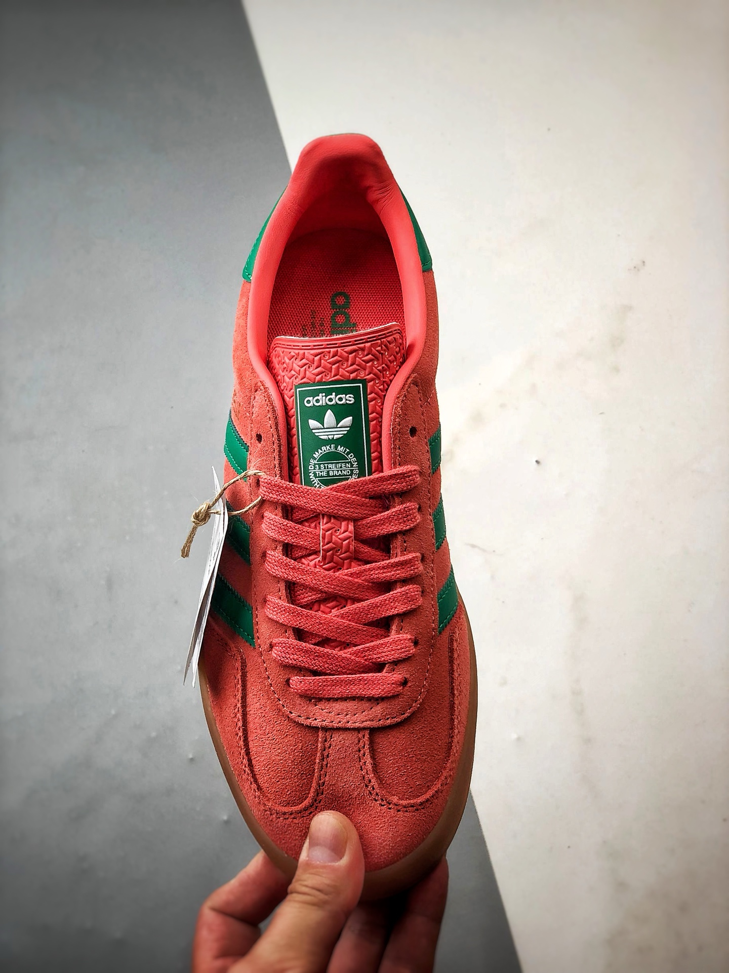 AD Originals Gazelle Indoor 红绿色 三叶草复古休闲运动板鞋 JH5407-莆田鞋,莆田鞋货源,高仿鞋,高仿鞋货源,安福档口,莆田高仿鞋,莆田鞋批发,高仿鞋批发,莆田高仿运动鞋,高仿运动鞋,莆田运动鞋 AD Originals Gazelle Indoor 红绿色 三叶草复古休闲运动板鞋 JH5407