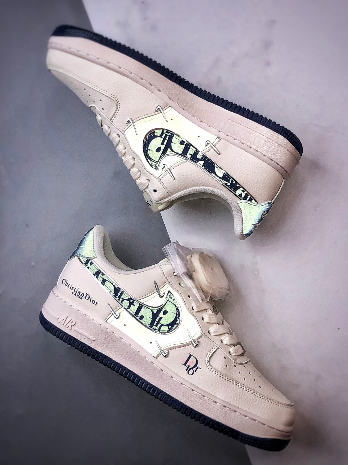 Dior x Air Force 1 Low 四小钩米白蓝 XS2869-001-Chinese UA Cheap High Quatity Brand Clothes Bags handbags Sneakers wholesale wholesaler seller from China Factory suppliers Fashion Clothing Shoes best Quality Beautiful Price Dior x Air Force 1 Low 四小钩米白蓝 XS2869-001