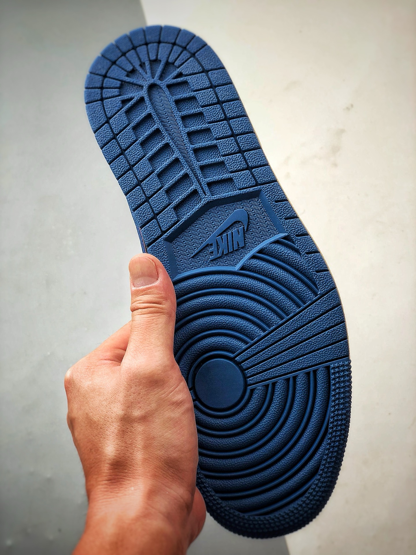 Air Jordan 1 Low OG ”高端定制” 问界M9米蓝红倒钩 FC1688-240