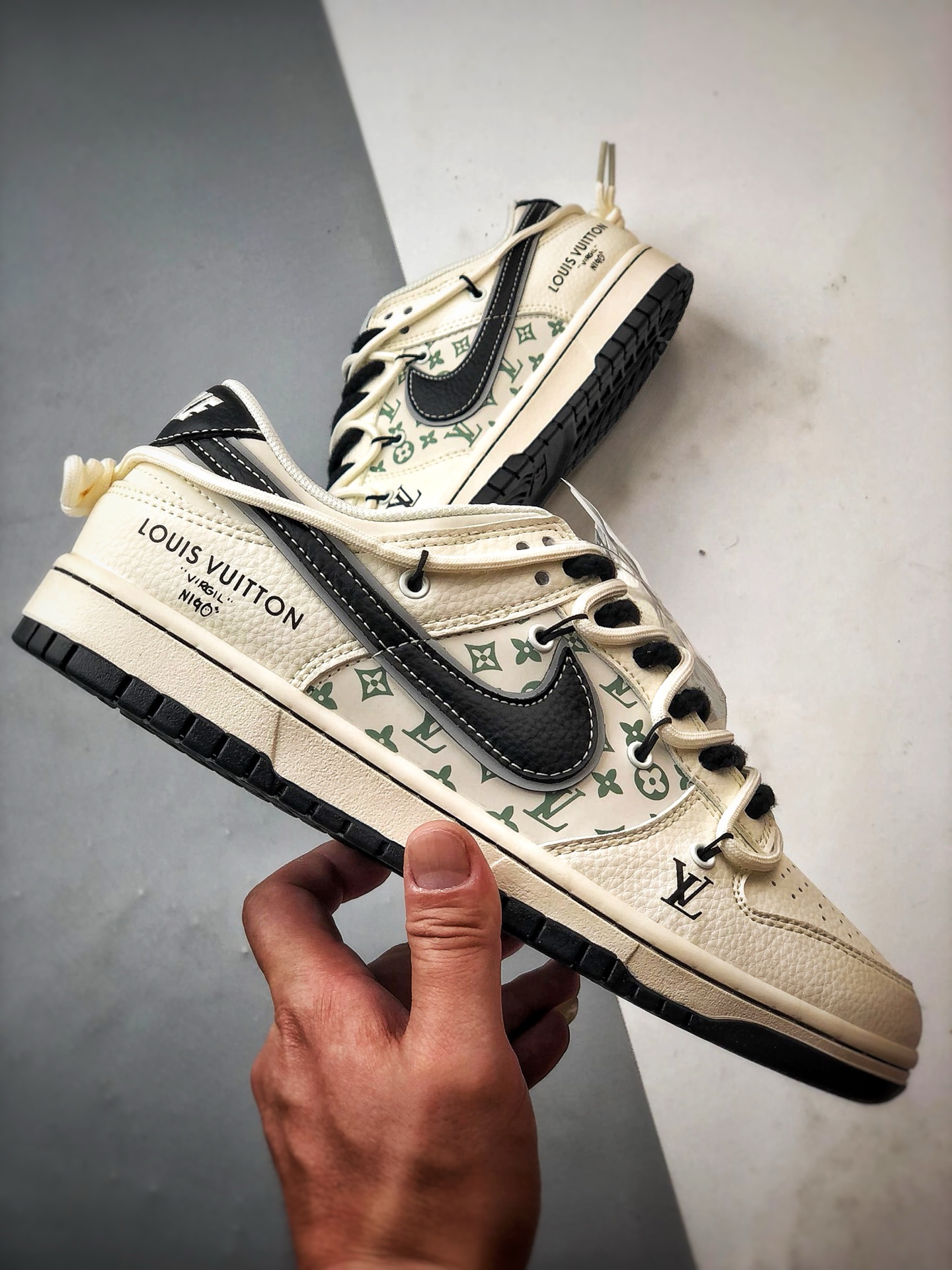 NK Dunk Low Retro ”DIY高端定制” LV印花米白黑解构 低帮休闲运动板鞋 YX5066-337-莆田鞋,莆田鞋货源,高仿鞋,高仿鞋货源,安福档口,莆田高仿鞋,莆田鞋批发,高仿鞋批发,莆田高仿运动鞋,高仿运动鞋,莆田运动鞋 NK Dunk Low Retro ”DIY高端定制” LV印花米白黑解构 低帮休闲运动板鞋 YX5066-337