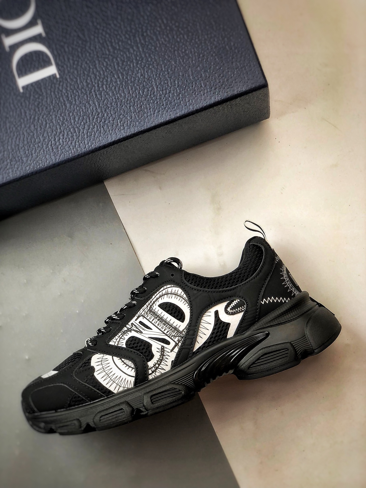 Dior/迪奥 Chrono系列 黑白 25ss本季最新单品 圆头系带生活休闲运动鞋-Chinese UA Cheap High Quatity Brand Clothes Bags handbags Sneakers wholesale wholesaler seller from China Factory suppliers Fashion Clothing Shoes best Quality Beautiful Price Dior/迪奥 Chrono系列 黑白 25ss本季最新单品 圆头系带生活休闲运动鞋