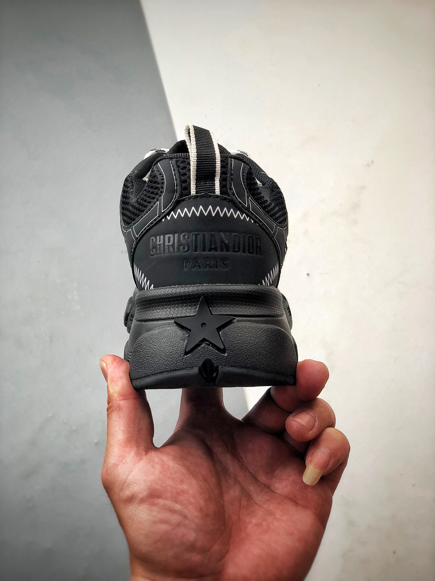 Dior/迪奥 Chrono系列 黑色 25ss本季最新单品 圆头系带生活休闲运动鞋-Chinese UA Cheap High Quatity Brand Clothes Bags handbags Sneakers wholesale wholesaler seller from China Factory suppliers Fashion Clothing Shoes best Quality Beautiful Price Dior/迪奥 Chrono系列 黑色 25ss本季最新单品 圆头系带生活休闲运动鞋