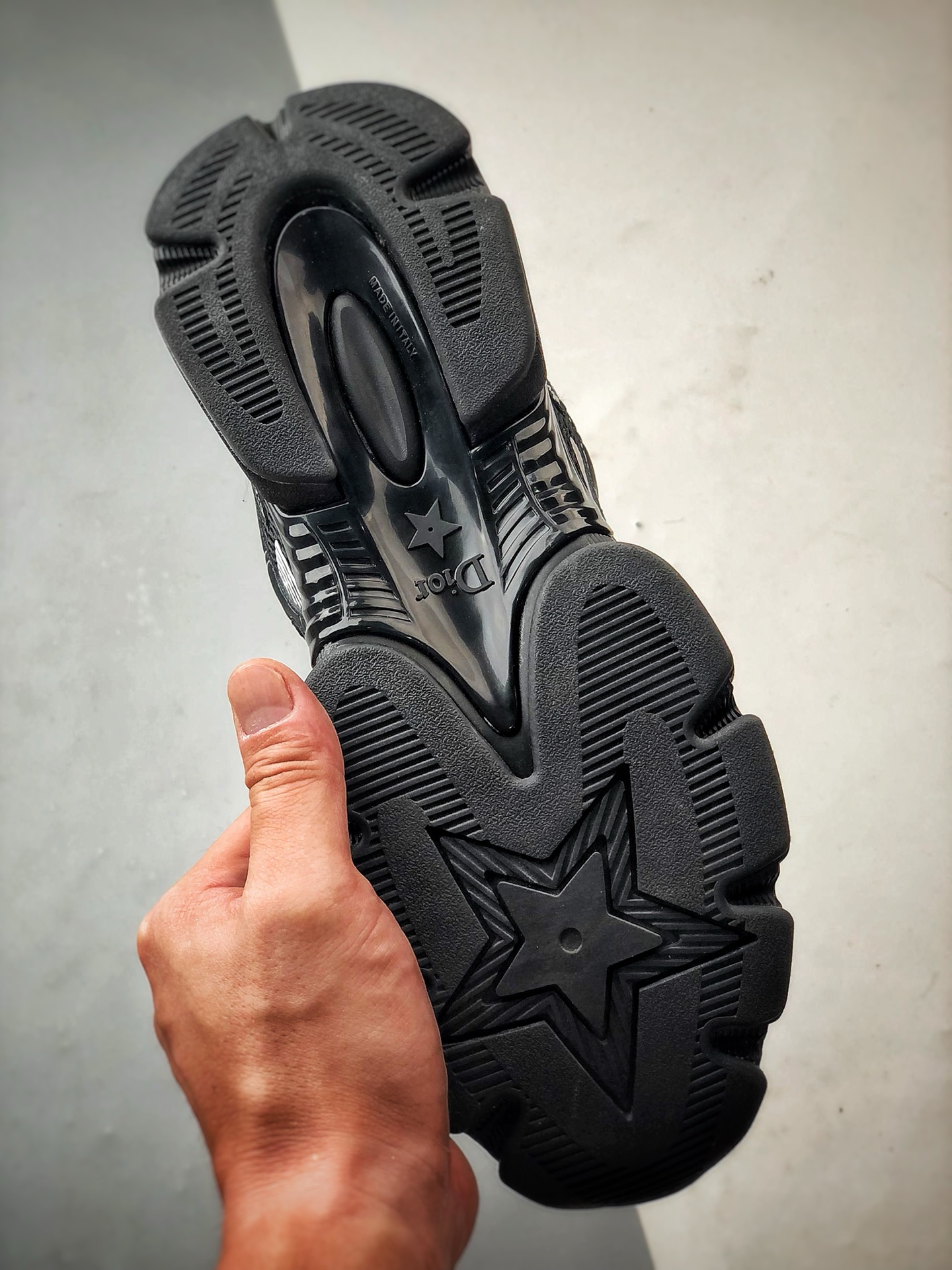 Dior/迪奥 Chrono系列 黑色 25ss本季最新单品 圆头系带生活休闲运动鞋-Chinese UA Cheap High Quatity Brand Clothes Bags handbags Sneakers wholesale wholesaler seller from China Factory suppliers Fashion Clothing Shoes best Quality Beautiful Price Dior/迪奥 Chrono系列 黑色 25ss本季最新单品 圆头系带生活休闲运动鞋