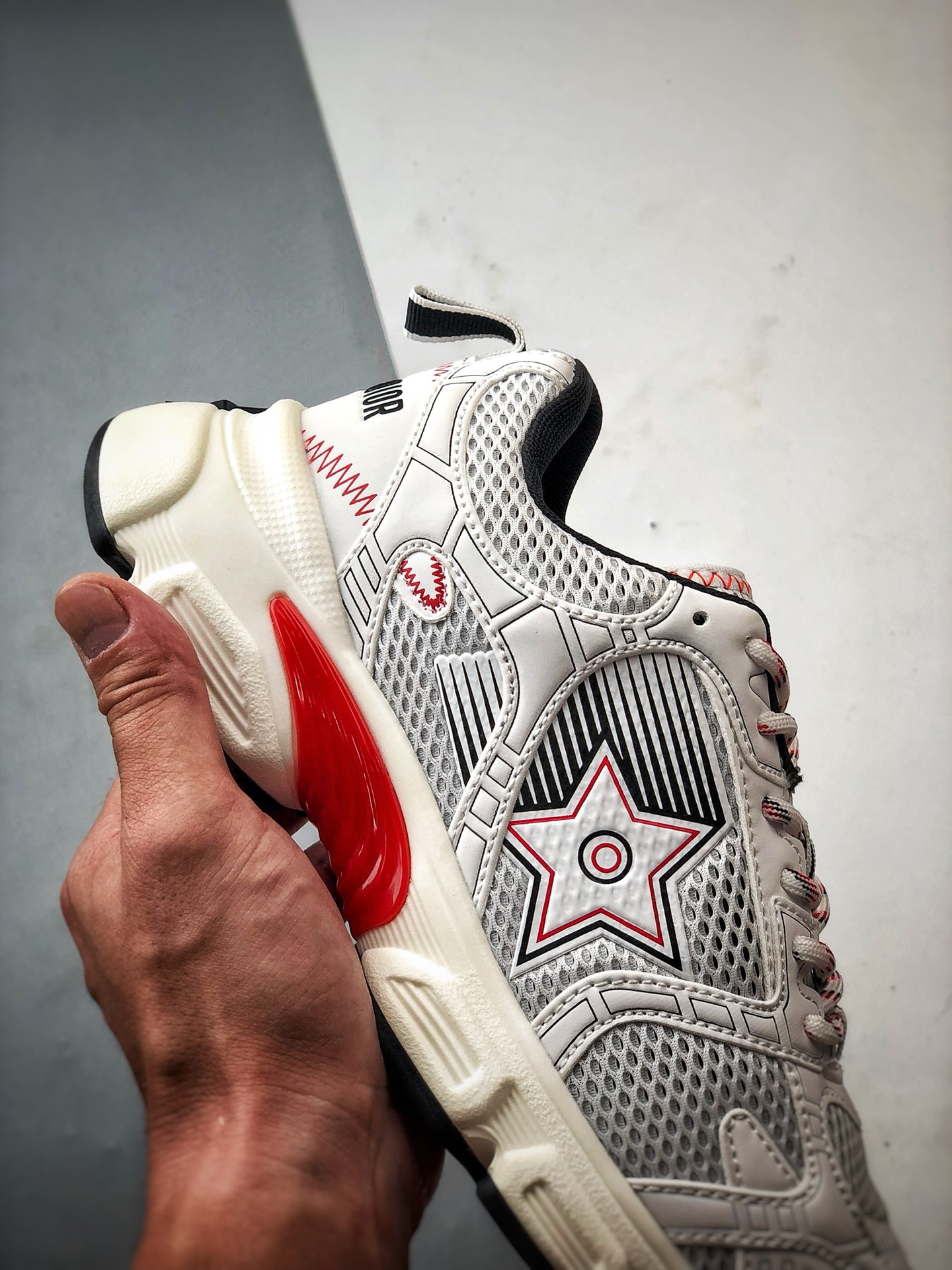 Dior/迪奥 Chrono系列 白红 25ss本季最新单品 圆头系带生活休闲运动鞋-Chinese UA Cheap High Quatity Brand Clothes Bags handbags Sneakers wholesale wholesaler seller from China Factory suppliers Fashion Clothing Shoes best Quality Beautiful Price Dior/迪奥 Chrono系列 白红 25ss本季最新单品 圆头系带生活休闲运动鞋