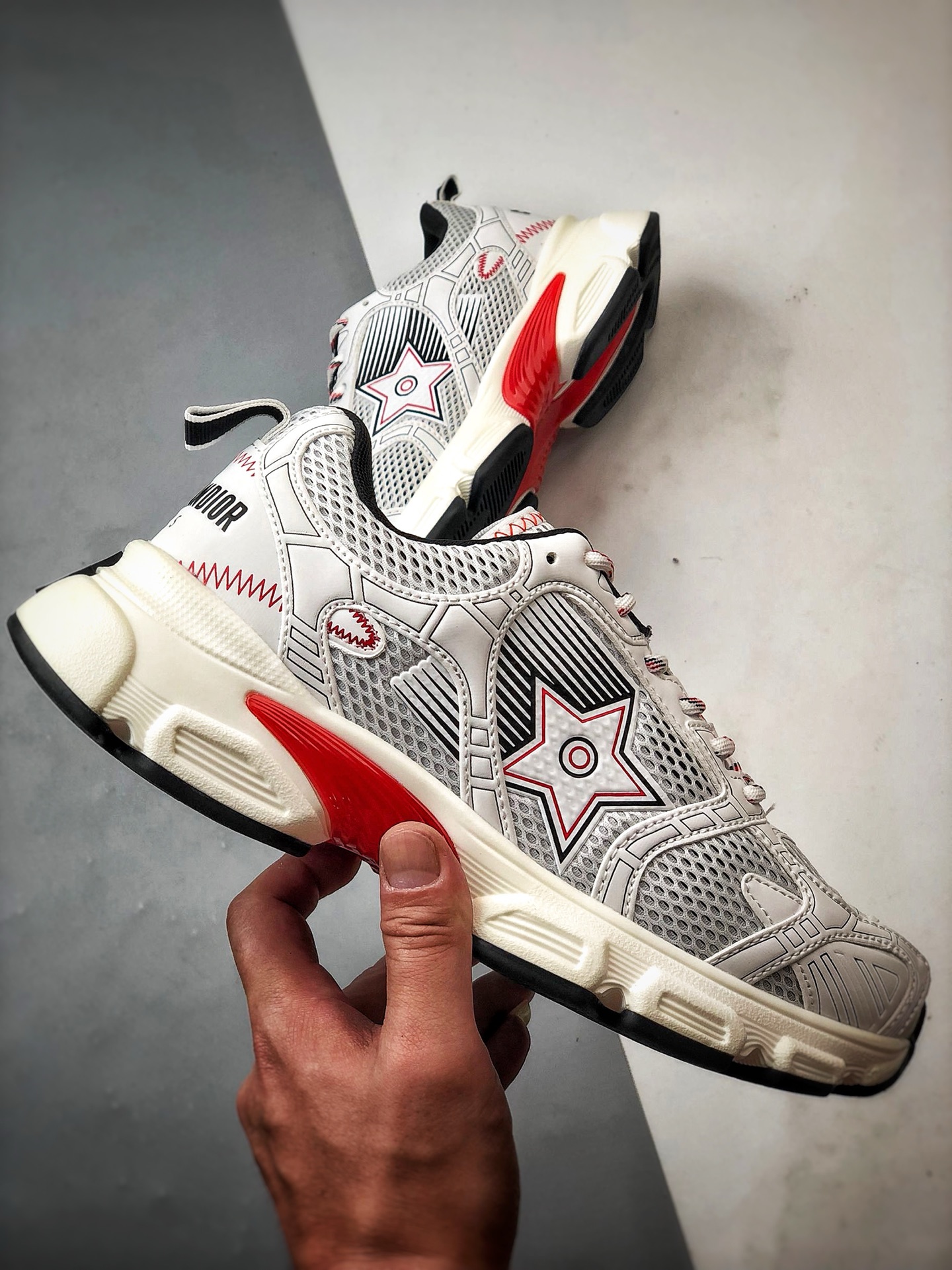 Dior/迪奥 Chrono系列 白红 25ss本季最新单品 圆头系带生活休闲运动鞋-Chinese UA Cheap High Quatity Brand Clothes Bags handbags Sneakers wholesale wholesaler seller from China Factory suppliers Fashion Clothing Shoes best Quality Beautiful Price Dior/迪奥 Chrono系列 白红 25ss本季最新单品 圆头系带生活休闲运动鞋