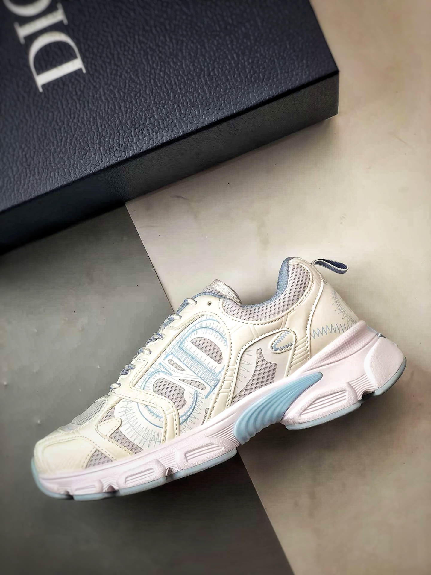 Dior/迪奥 Chrono系列 白蓝 25ss本季最新单品 圆头系带生活休闲运动鞋-Chinese UA Cheap High Quatity Brand Clothes Bags handbags Sneakers wholesale wholesaler seller from China Factory suppliers Fashion Clothing Shoes best Quality Beautiful Price Dior/迪奥 Chrono系列 白蓝 25ss本季最新单品 圆头系带生活休闲运动鞋