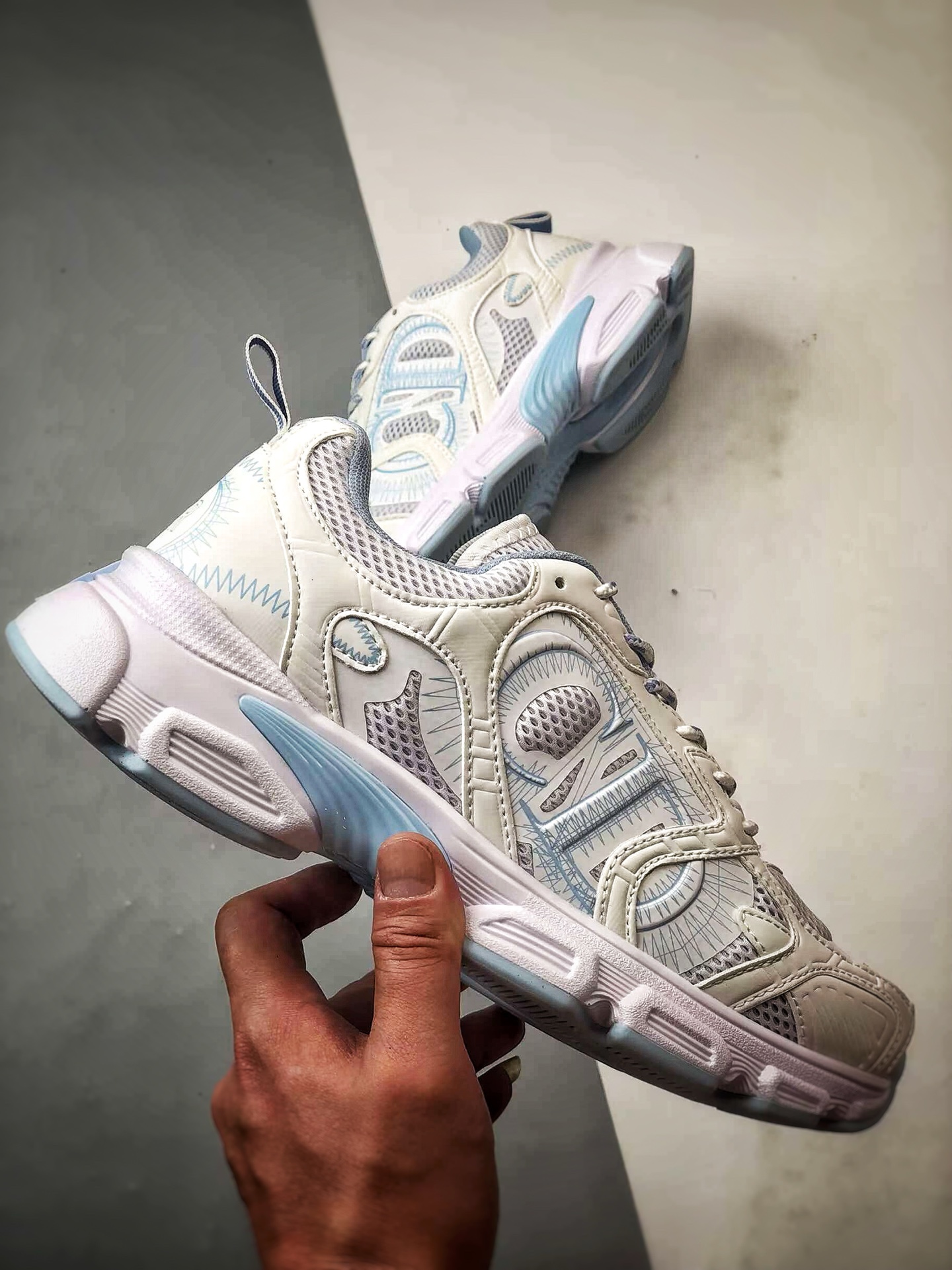 Dior/迪奥 Chrono系列 白蓝 25ss本季最新单品 圆头系带生活休闲运动鞋-Chinese UA Cheap High Quatity Brand Clothes Bags handbags Sneakers wholesale wholesaler seller from China Factory suppliers Fashion Clothing Shoes best Quality Beautiful Price Dior/迪奥 Chrono系列 白蓝 25ss本季最新单品 圆头系带生活休闲运动鞋