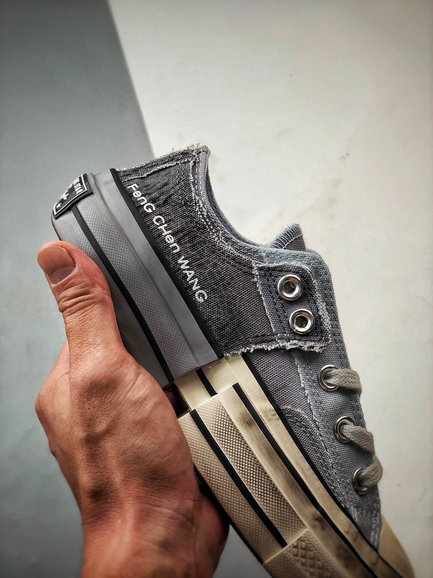 Converse x Feng Chen Wang 渐变灰蓝 设计师联名款 A15742C-莆田鞋,莆田鞋货源,高仿鞋,高仿鞋货源,安福档口,莆田高仿鞋,莆田鞋批发,高仿鞋批发,莆田高仿运动鞋,高仿运动鞋,莆田运动鞋 Converse x Feng Chen Wang 渐变灰蓝 设计师联名款 A15742C