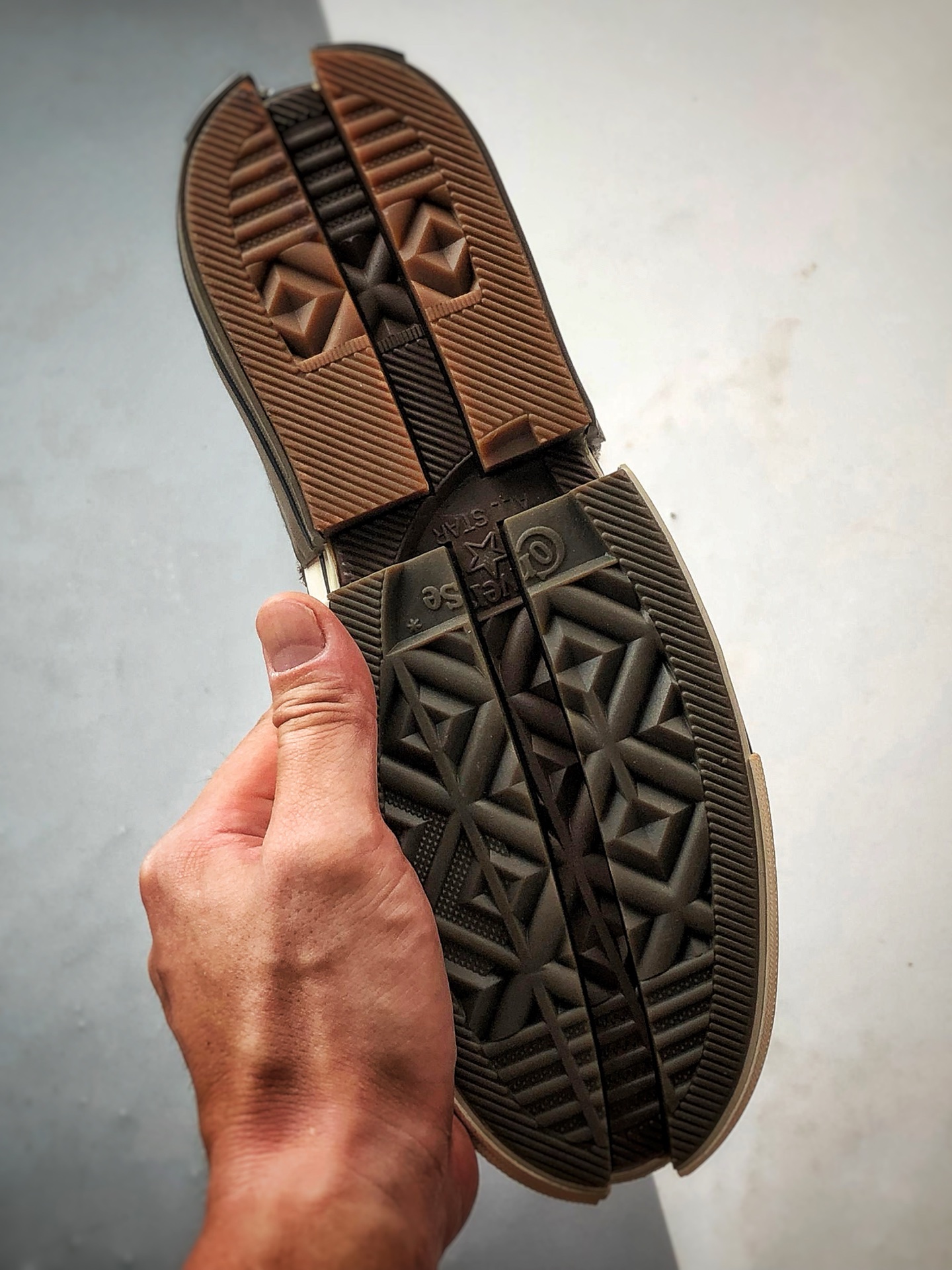 Converse x Feng Chen Wang 渐变棕 A15741C-莆田鞋,莆田鞋货源,高仿鞋,高仿鞋货源,安福档口,莆田高仿鞋,莆田鞋批发,高仿鞋批发,莆田高仿运动鞋,高仿运动鞋,莆田运动鞋 Converse x Feng Chen Wang 渐变棕 A15741C