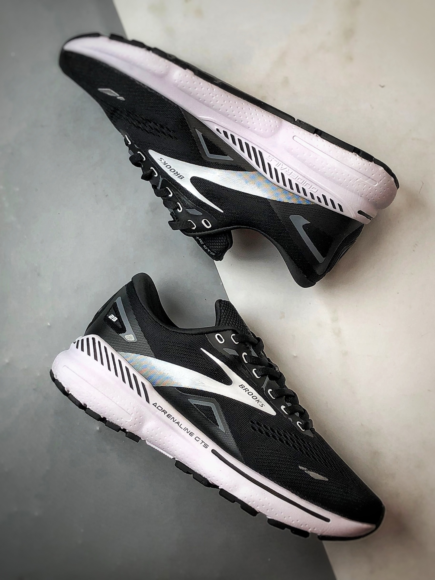 Brooks/布鲁克斯 Glycerin 19 黑白 甘油19代低帮缓震运动慢跑鞋-Chinese UA Cheap High Quatity Brand Clothes Bags handbags Sneakers wholesale wholesaler seller from China Factory suppliers Fashion Clothing Shoes best Quality Beautiful Price Brooks/布鲁克斯 Glycerin 19 黑白 甘油19代低帮缓震运动慢跑鞋