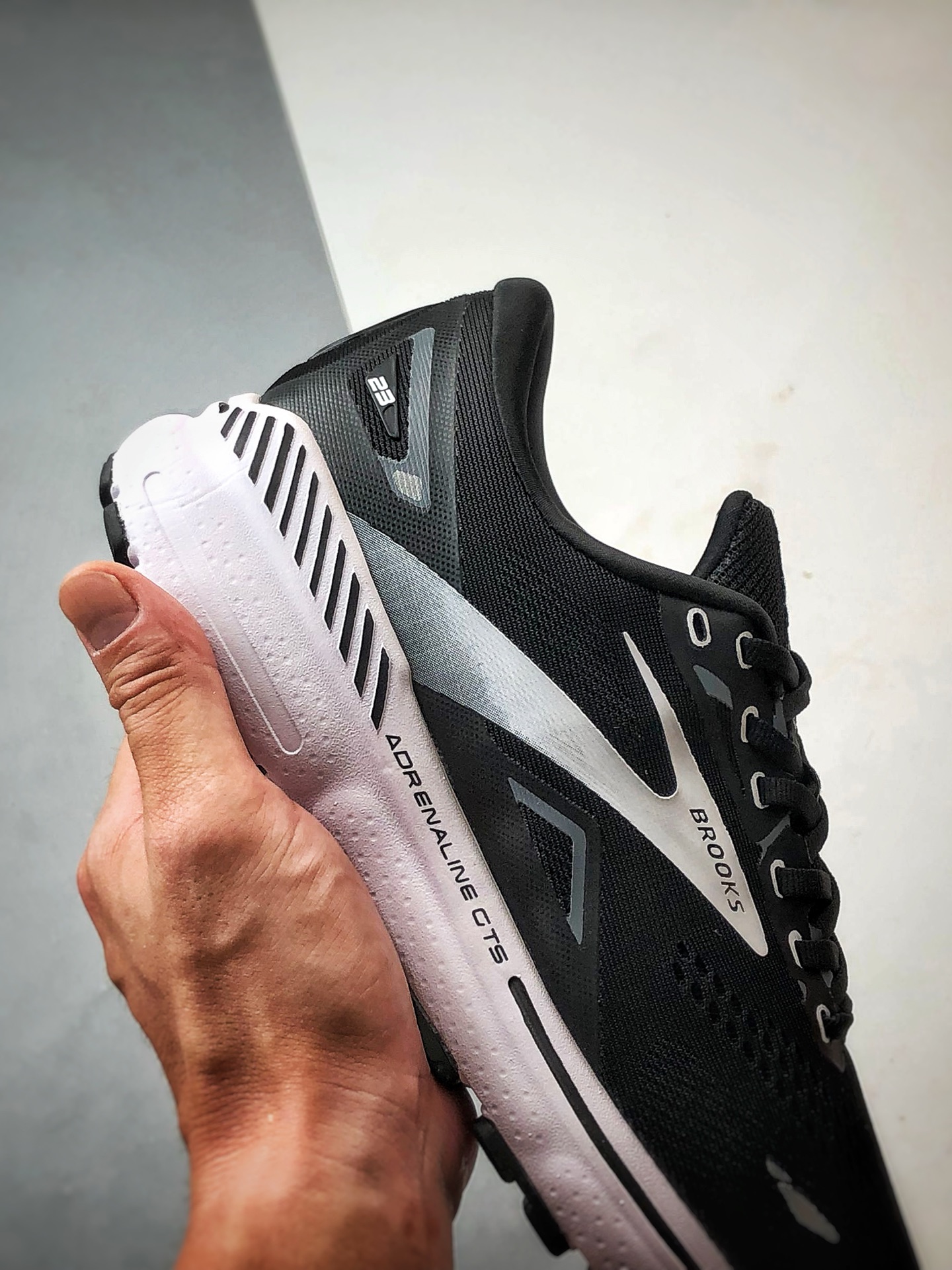 Brooks/布鲁克斯 Glycerin 19 黑白 甘油19代低帮缓震运动慢跑鞋-Chinese UA Cheap High Quatity Brand Clothes Bags handbags Sneakers wholesale wholesaler seller from China Factory suppliers Fashion Clothing Shoes best Quality Beautiful Price Brooks/布鲁克斯 Glycerin 19 黑白 甘油19代低帮缓震运动慢跑鞋