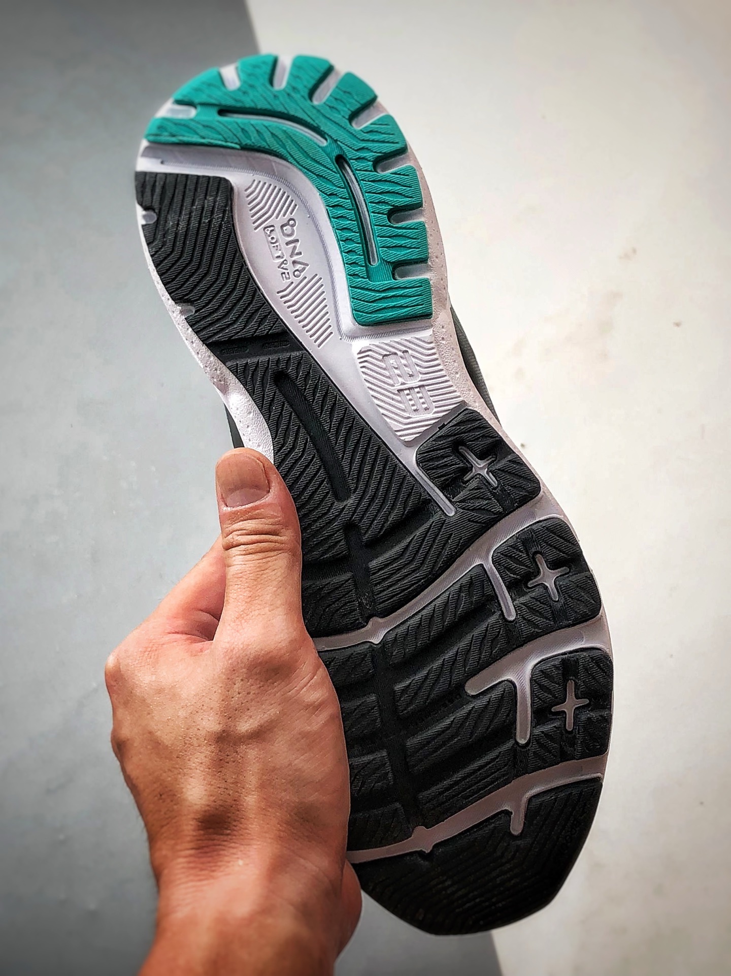 Brooks/布鲁克斯 Glycerin 19 灰绿 甘油19代低帮缓震运动慢跑鞋-Chinese UA Cheap High Quatity Brand Clothes Bags handbags Sneakers wholesale wholesaler seller from China Factory suppliers Fashion Clothing Shoes best Quality Beautiful Price Brooks/布鲁克斯 Glycerin 19 灰绿 甘油19代低帮缓震运动慢跑鞋