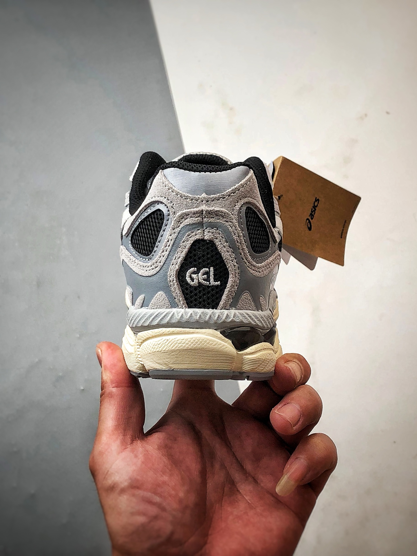 Asics Gel-NYC 复古单品 浅灰黑 亚瑟士新款厚底街头运动休闲鞋-莆田鞋,莆田鞋货源,高仿鞋,高仿鞋货源,安福档口,莆田高仿鞋,莆田鞋批发,高仿鞋批发,莆田高仿运动鞋,高仿运动鞋,莆田运动鞋 Asics Gel-NYC 复古单品 浅灰黑 亚瑟士新款厚底街头运动休闲鞋