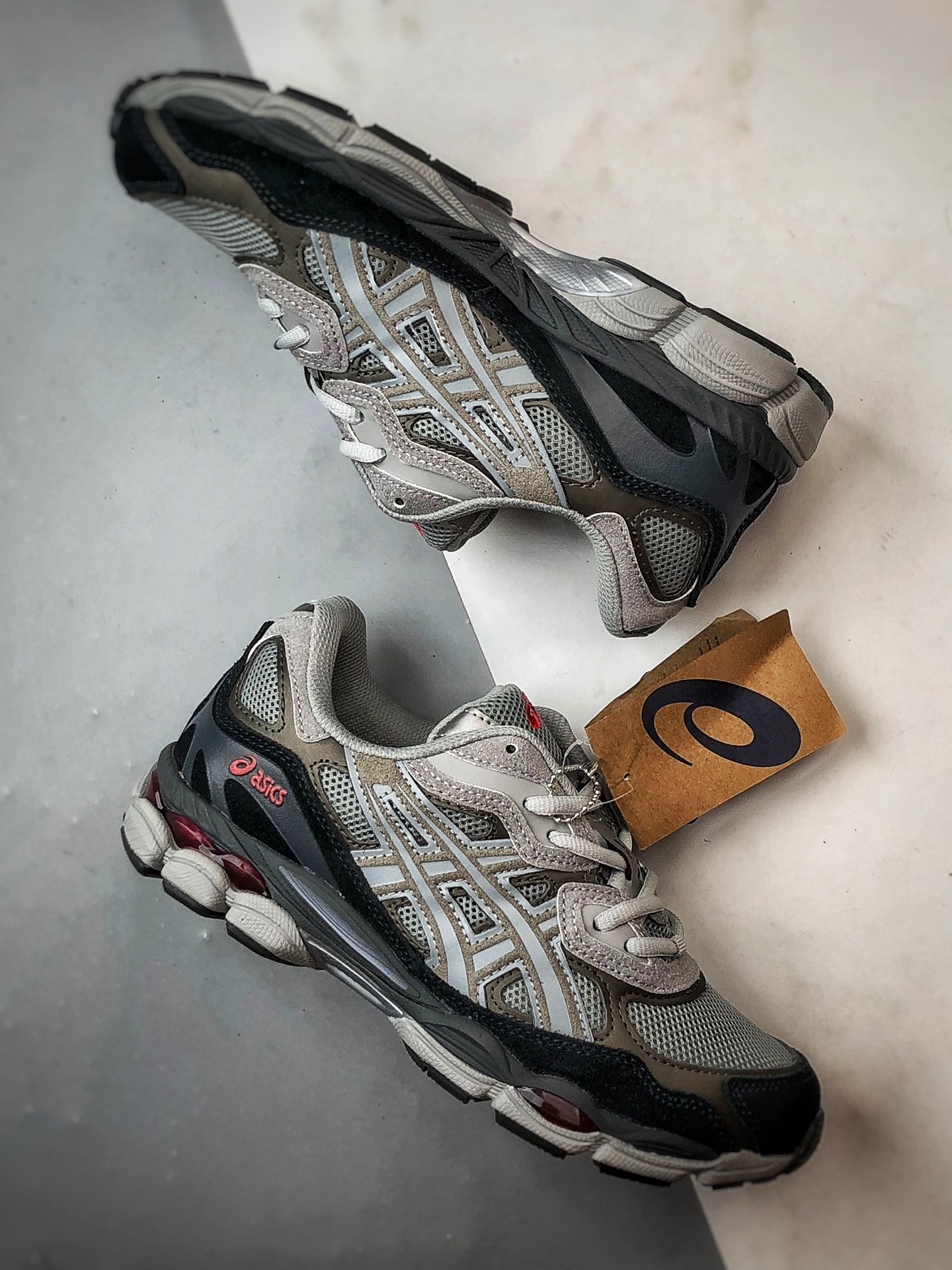 Asics Gel-NYC 复古单品 灰黑棕 亚瑟士新款厚底街头运动休闲鞋-莆田鞋,莆田鞋货源,高仿鞋,高仿鞋货源,安福档口,莆田高仿鞋,莆田鞋批发,高仿鞋批发,莆田高仿运动鞋,高仿运动鞋,莆田运动鞋 Asics Gel-NYC 复古单品 灰黑棕 亚瑟士新款厚底街头运动休闲鞋