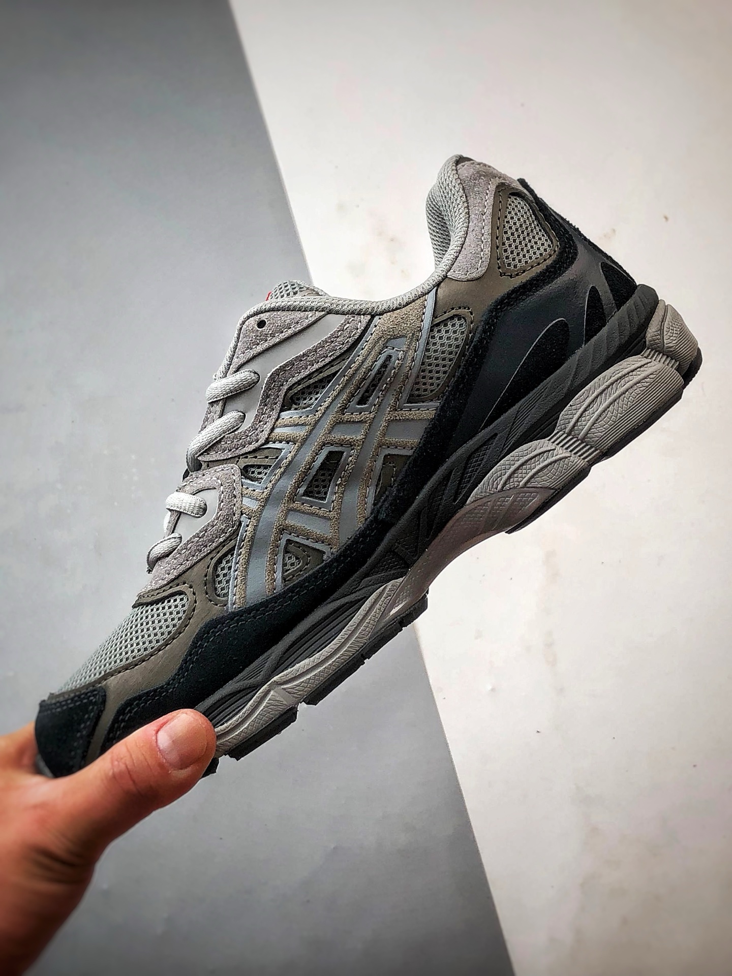 Asics Gel-NYC 复古单品 灰黑棕 亚瑟士新款厚底街头运动休闲鞋-莆田鞋,莆田鞋货源,高仿鞋,高仿鞋货源,安福档口,莆田高仿鞋,莆田鞋批发,高仿鞋批发,莆田高仿运动鞋,高仿运动鞋,莆田运动鞋 Asics Gel-NYC 复古单品 灰黑棕 亚瑟士新款厚底街头运动休闲鞋