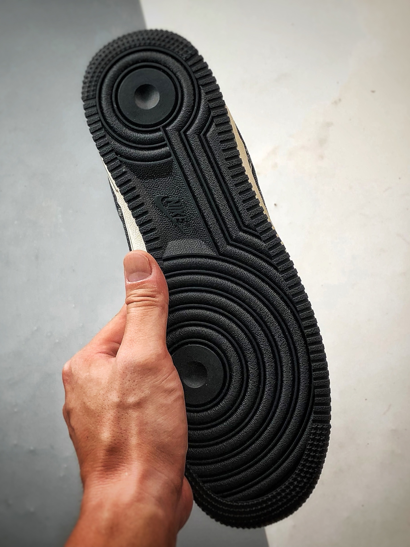 LV x Air Force 1 Low 黑红老花牛仔 LW9279-001-莆田鞋,莆田鞋货源,高仿鞋,高仿鞋货源,安福档口,莆田高仿鞋,莆田鞋批发,高仿鞋批发,莆田高仿运动鞋,高仿运动鞋,莆田运动鞋 LV x Air Force 1 Low 黑红老花牛仔 LW9279-001