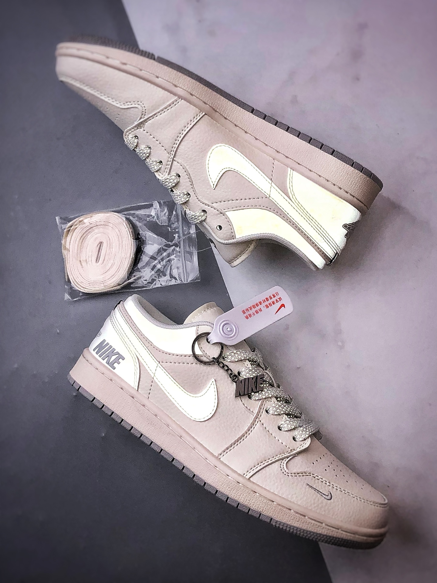 Air Jordan 1 Low OG ”高端定制” NK米白灰反光 XX3168-187