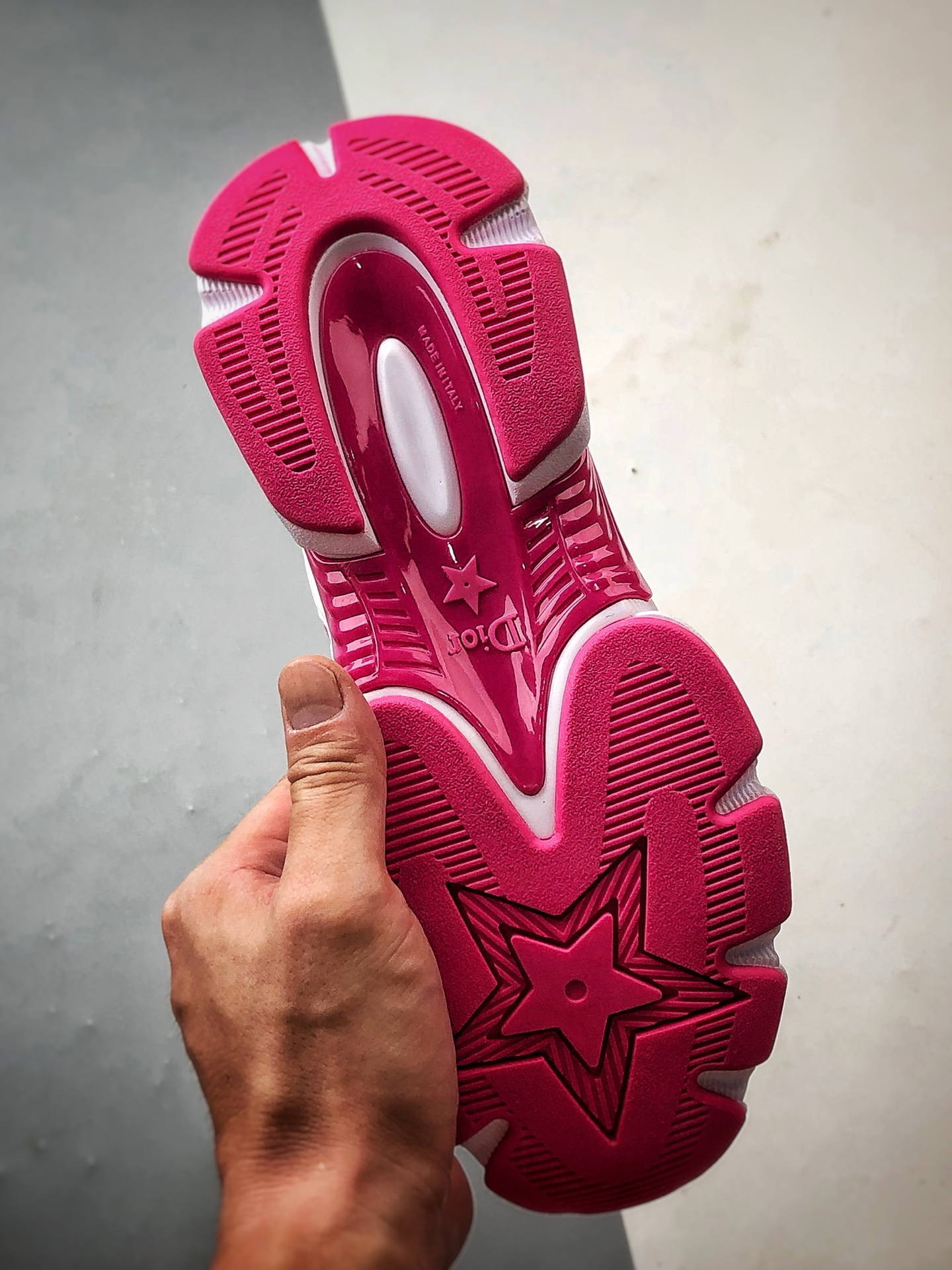 Dior/迪奥 Chrono系列 白粉 25ss本季最新单品 圆头系带生活休闲运动鞋-莆田鞋,莆田鞋货源,高仿鞋,高仿鞋货源,安福档口,莆田高仿鞋,莆田鞋批发,高仿鞋批发,莆田高仿运动鞋,高仿运动鞋,莆田运动鞋 Dior/迪奥 Chrono系列 白粉 25ss本季最新单品 圆头系带生活休闲运动鞋