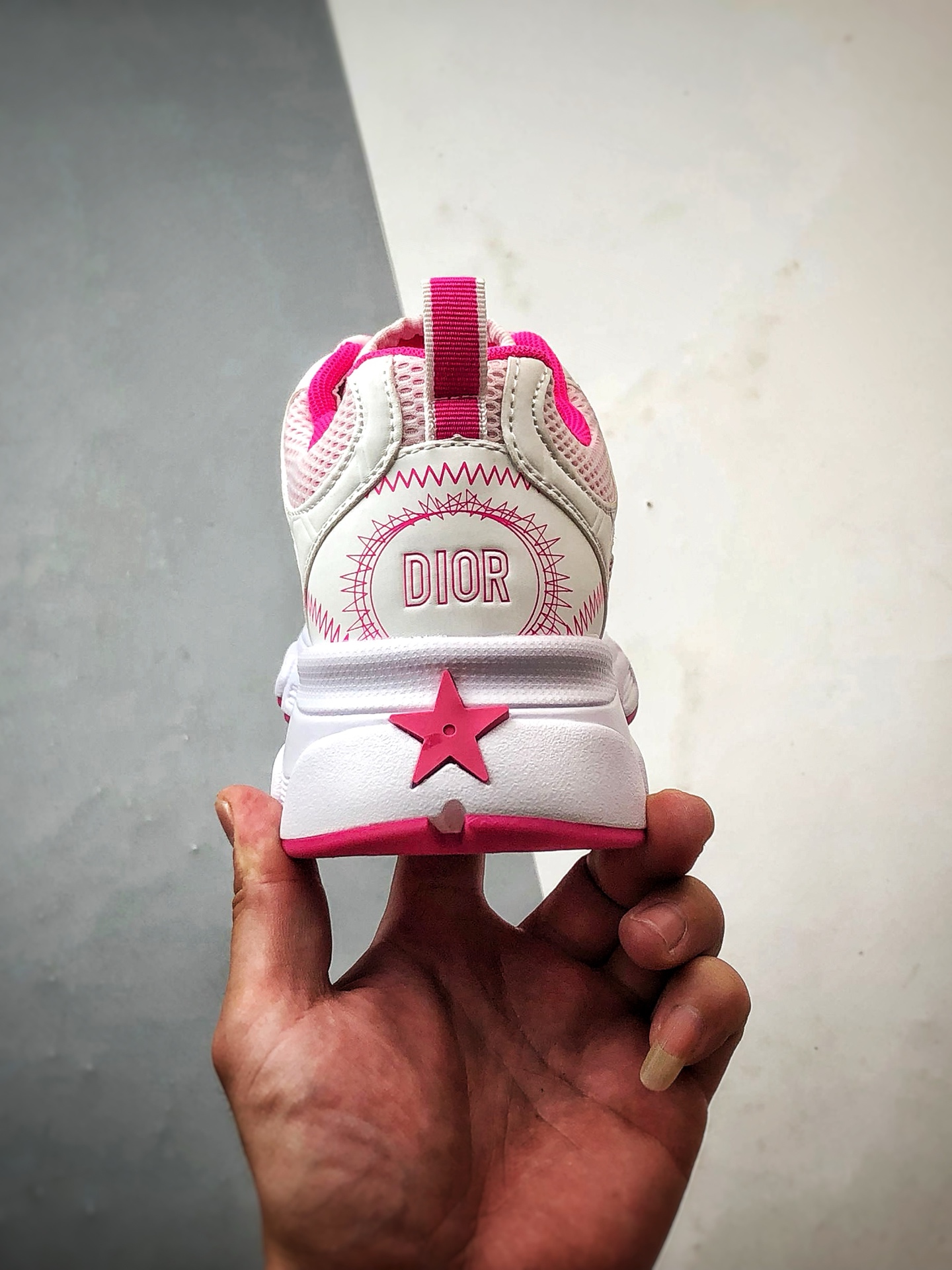 Dior/迪奥 Chrono系列 白粉 25ss本季最新单品 圆头系带生活休闲运动鞋-莆田鞋,莆田鞋货源,高仿鞋,高仿鞋货源,安福档口,莆田高仿鞋,莆田鞋批发,高仿鞋批发,莆田高仿运动鞋,高仿运动鞋,莆田运动鞋 Dior/迪奥 Chrono系列 白粉 25ss本季最新单品 圆头系带生活休闲运动鞋