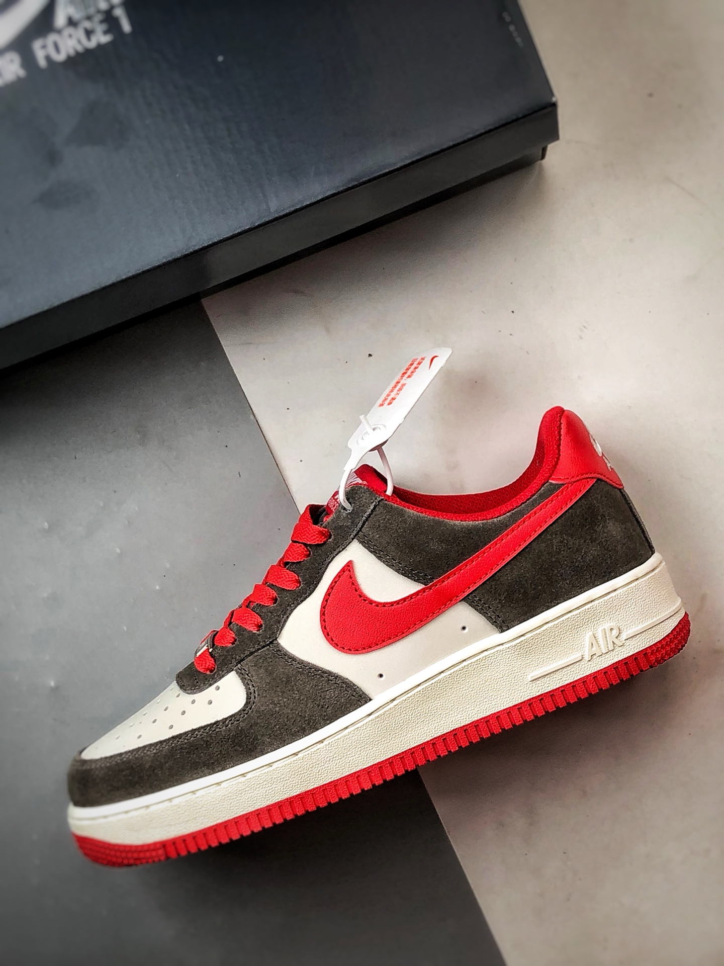 Air Force 1 '07 Low 褐红色 FQ8714-201-莆田鞋,莆田鞋货源,高仿鞋,高仿鞋货源,安福档口,莆田高仿鞋,莆田鞋批发,高仿鞋批发,莆田高仿运动鞋,高仿运动鞋,莆田运动鞋 Air Force 1 '07 Low 褐红色 FQ8714-201