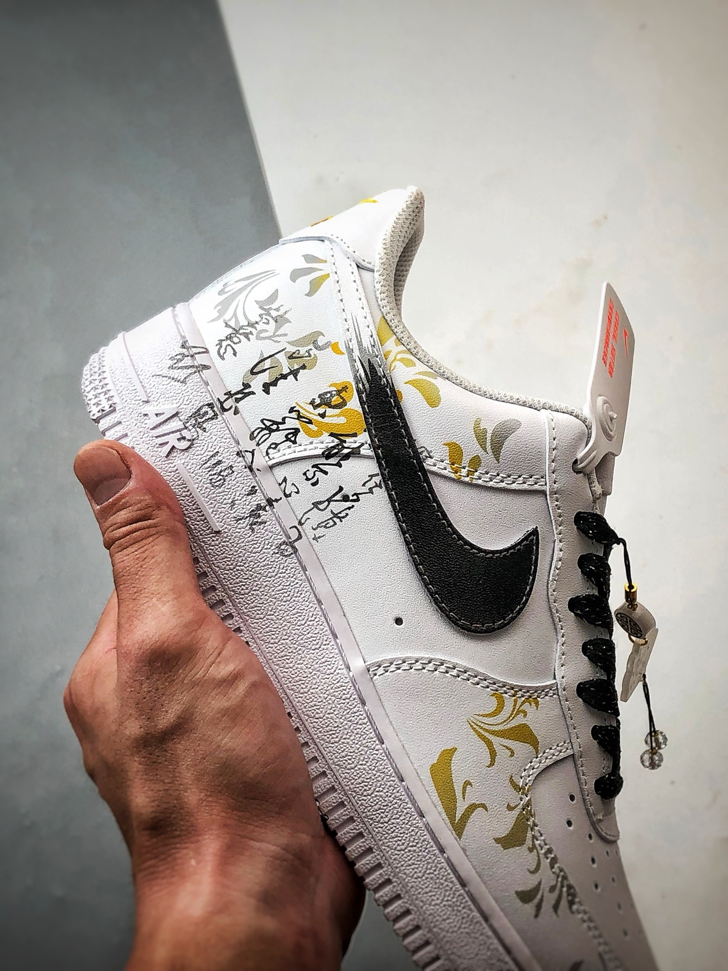 定制球鞋Air Force 1 Low 东篱醉 中国风白黑 经典休闲运动板鞋 ZH0316-082-莆田鞋,莆田鞋货源,高仿鞋,高仿鞋货源,安福档口,莆田高仿鞋,莆田鞋批发,高仿鞋批发,莆田高仿运动鞋,高仿运动鞋,莆田运动鞋 定制球鞋Air Force 1 Low 东篱醉 中国风白黑 经典休闲运动板鞋 ZH0316-082