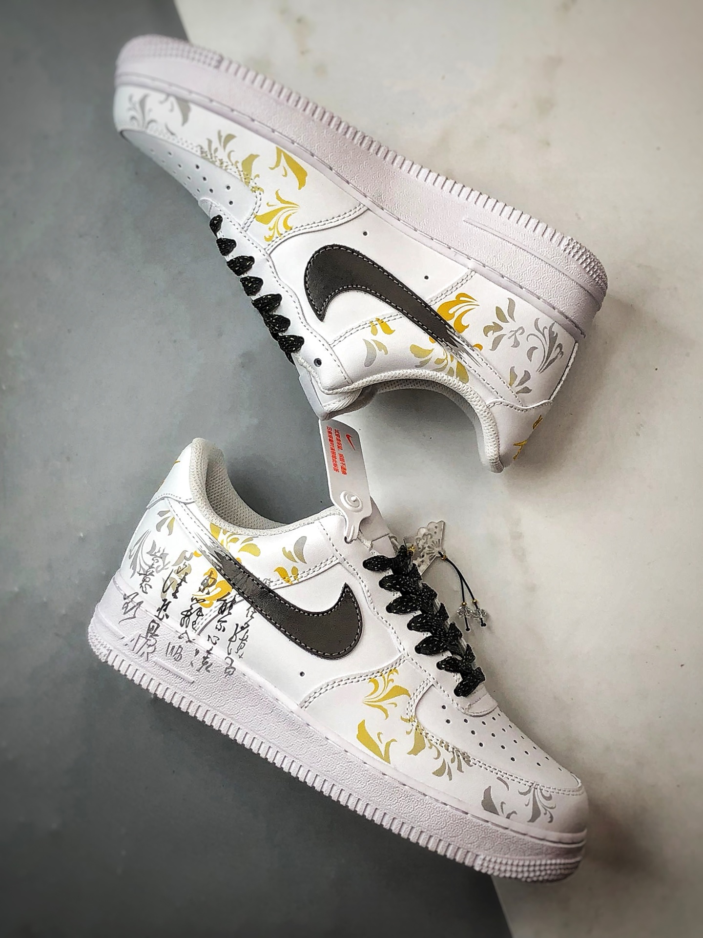 定制球鞋Air Force 1 Low 东篱醉 中国风白黑 经典休闲运动板鞋 ZH0316-082-莆田鞋,莆田鞋货源,高仿鞋,高仿鞋货源,安福档口,莆田高仿鞋,莆田鞋批发,高仿鞋批发,莆田高仿运动鞋,高仿运动鞋,莆田运动鞋 定制球鞋Air Force 1 Low 东篱醉 中国风白黑 经典休闲运动板鞋 ZH0316-082