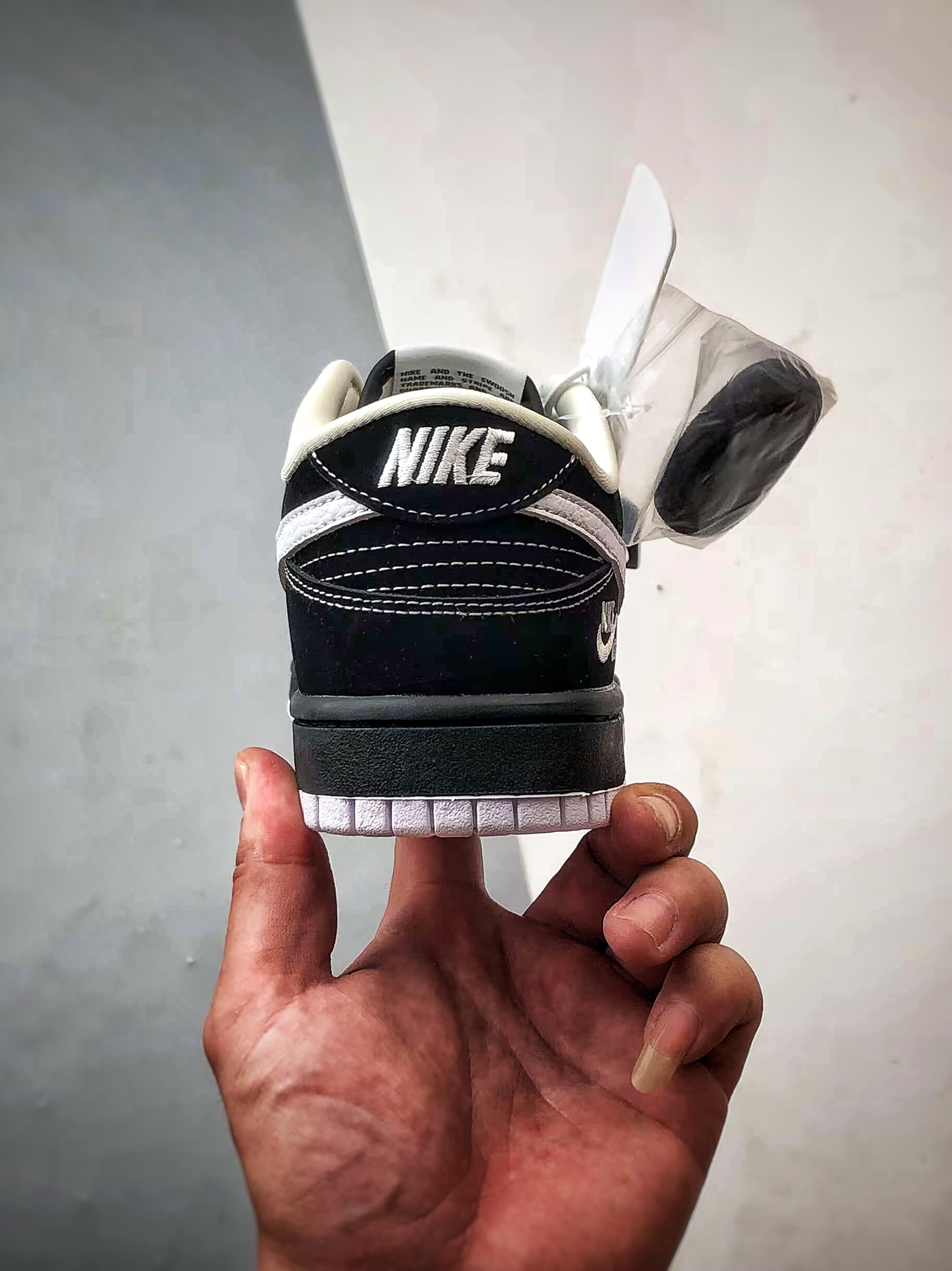 NK Dunk Low Retro ”DIY高端定制” 飞人黑白 低帮休闲运动板鞋 LW1818-117-莆田鞋,莆田鞋货源,高仿鞋,高仿鞋货源,安福档口,莆田高仿鞋,莆田鞋批发,高仿鞋批发,莆田高仿运动鞋,高仿运动鞋,莆田运动鞋 NK Dunk Low Retro ”DIY高端定制” 飞人黑白 低帮休闲运动板鞋 LW1818-117