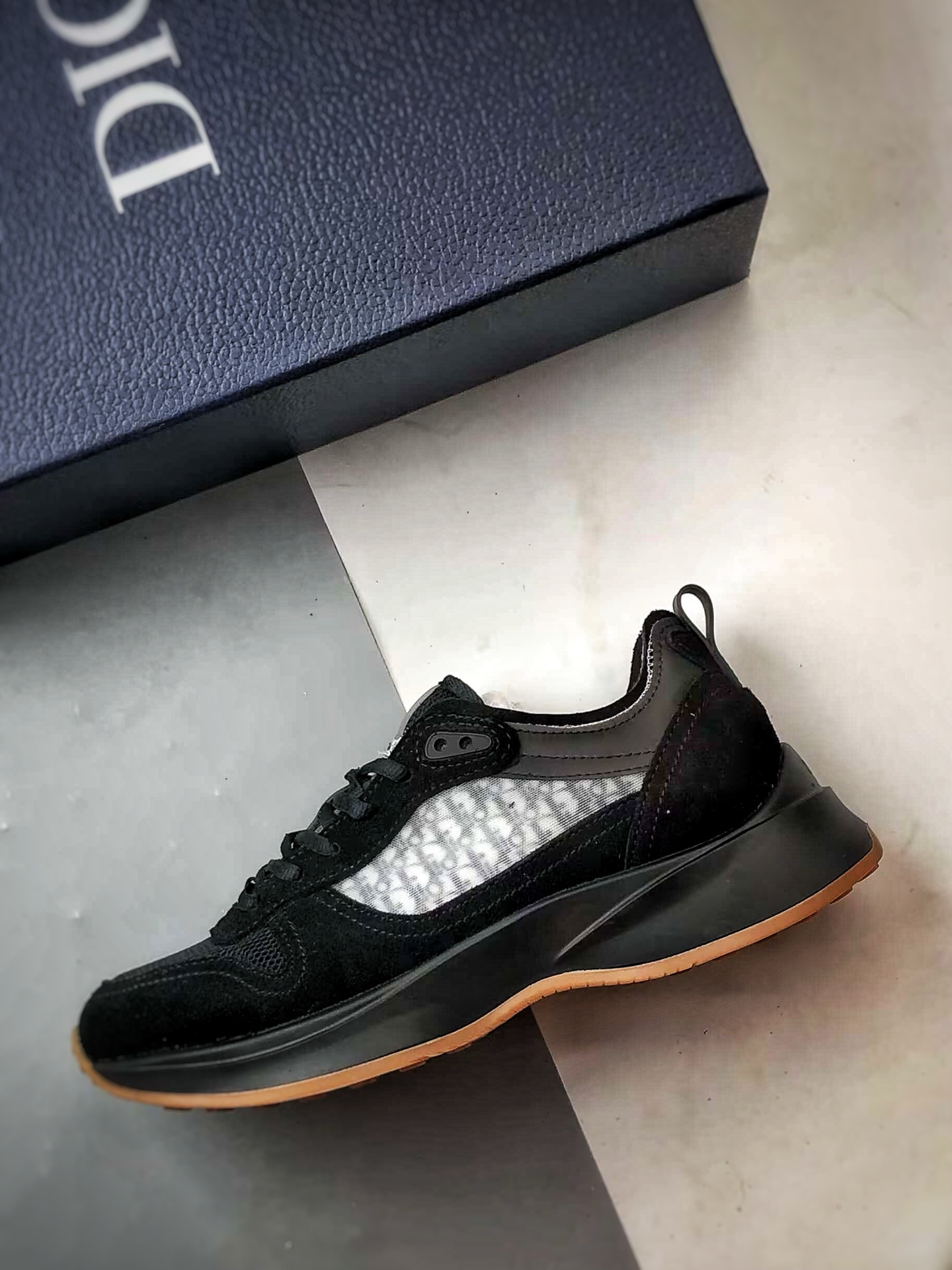Dior/迪奥 B25 Oblique Runner Sneaker 黑色 老爹风系带低帮透气休闲运动慢跑鞋-Chinese UA Cheap High Quatity Brand Clothes Bags handbags Sneakers wholesale wholesaler seller from China Factory suppliers Fashion Clothing Shoes best Quality Beautiful Price Dior/迪奥 B25 Oblique Runner Sneaker 黑色 老爹风系带低帮透气休闲运动慢跑鞋