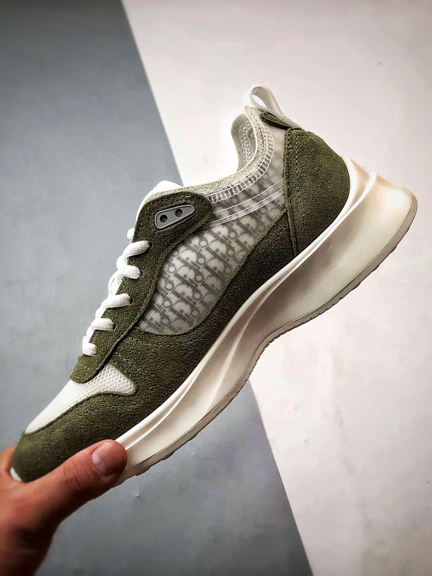 Dior/迪奥 B25 Oblique Runner Sneaker 绿色 老爹风系带低帮透气休闲运动慢跑鞋