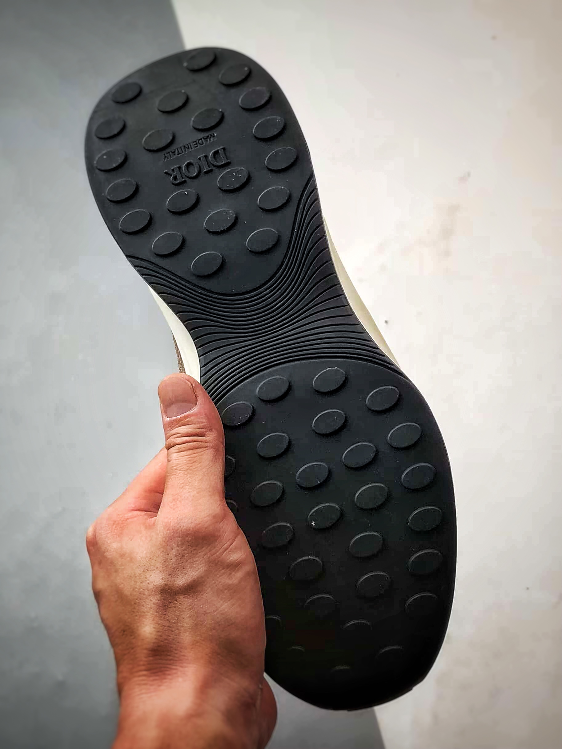 Dior/迪奥 B25 Oblique Runner Sneaker 棕色 老爹风系带低帮透气休闲运动慢跑鞋-Chinese UA Cheap High Quatity Brand Clothes Bags handbags Sneakers wholesale wholesaler seller from China Factory suppliers Fashion Clothing Shoes best Quality Beautiful Price Dior/迪奥 B25 Oblique Runner Sneaker 棕色 老爹风系带低帮透气休闲运动慢跑鞋