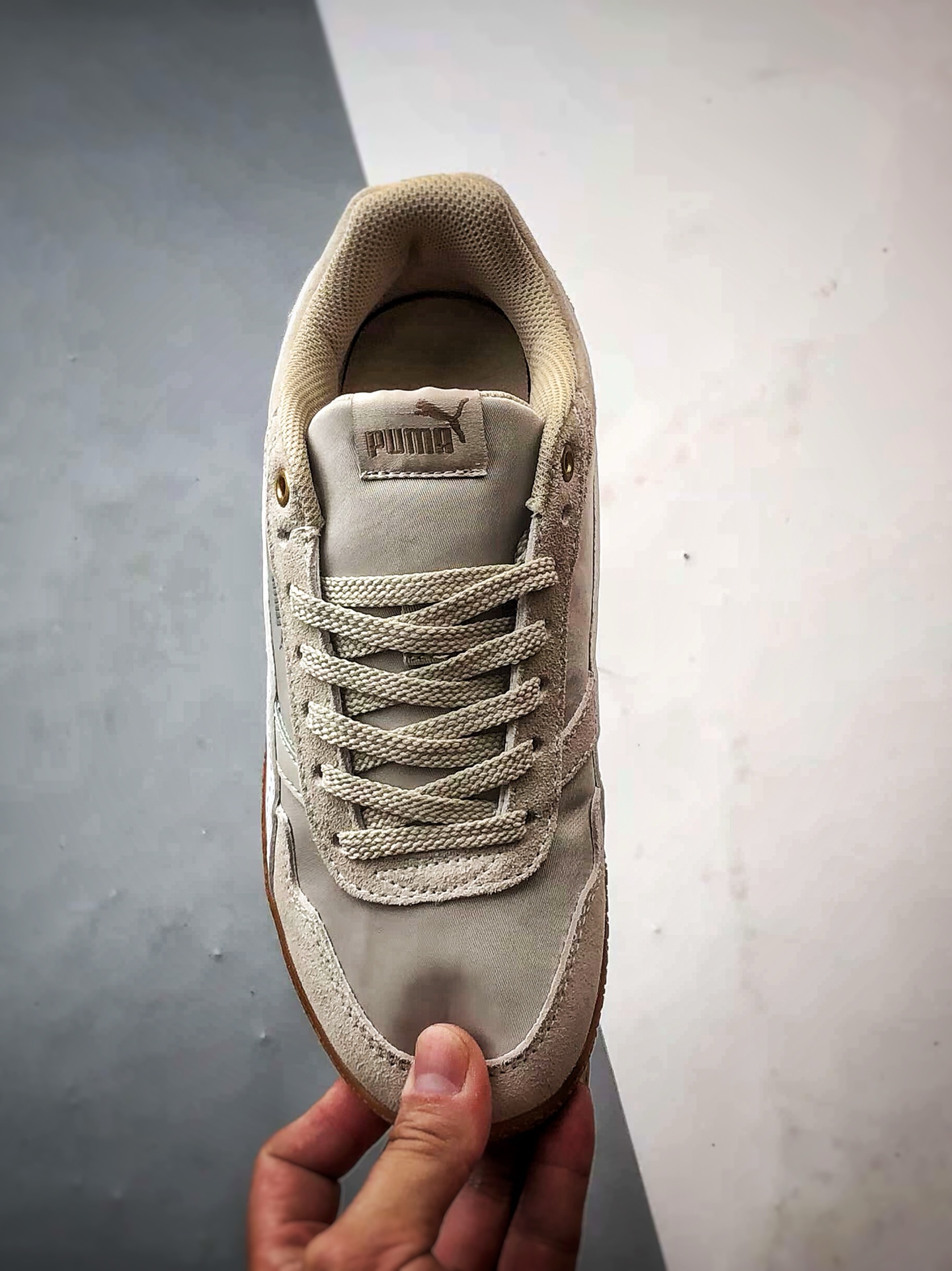 190 Puma Bella Donna Nylon 米白 唐娜尼龙薄底复古运动休闲鞋 402554-05-Chinese UA Cheap High Quatity Brand Clothes Bags handbags Sneakers wholesale wholesaler seller from China Factory suppliers Fashion Clothing Shoes best Quality Beautiful Price 190 Puma Bella Donna Nylon 米白 唐娜尼龙薄底复古运动休闲鞋 402554-05