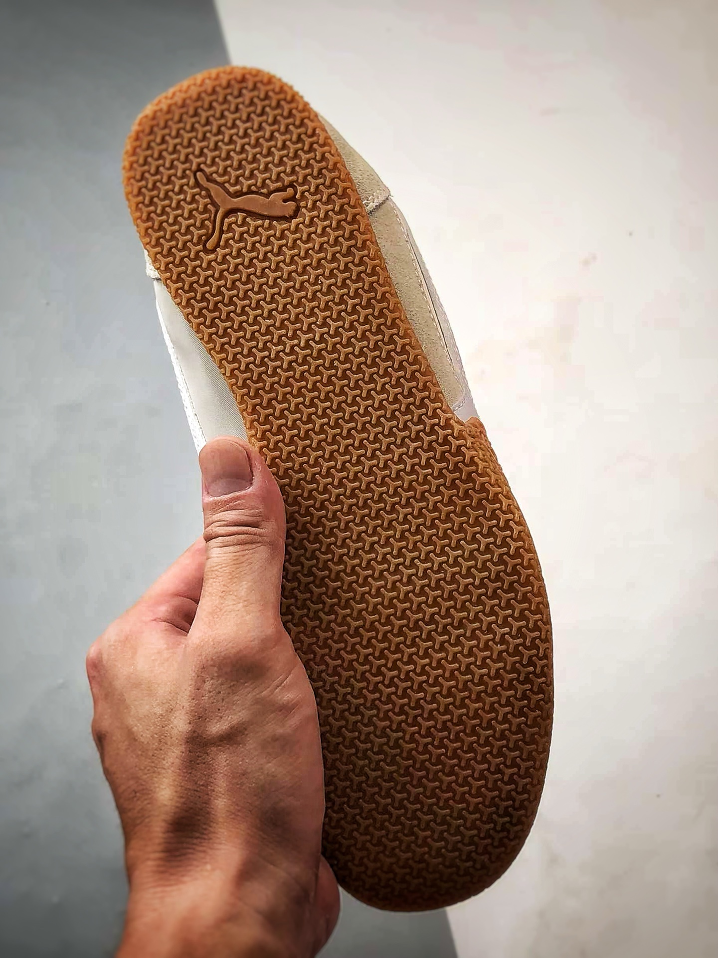 190 Puma Bella Donna Nylon 米白 唐娜尼龙薄底复古运动休闲鞋 402554-05-Chinese UA Cheap High Quatity Brand Clothes Bags handbags Sneakers wholesale wholesaler seller from China Factory suppliers Fashion Clothing Shoes best Quality Beautiful Price 190 Puma Bella Donna Nylon 米白 唐娜尼龙薄底复古运动休闲鞋 402554-05