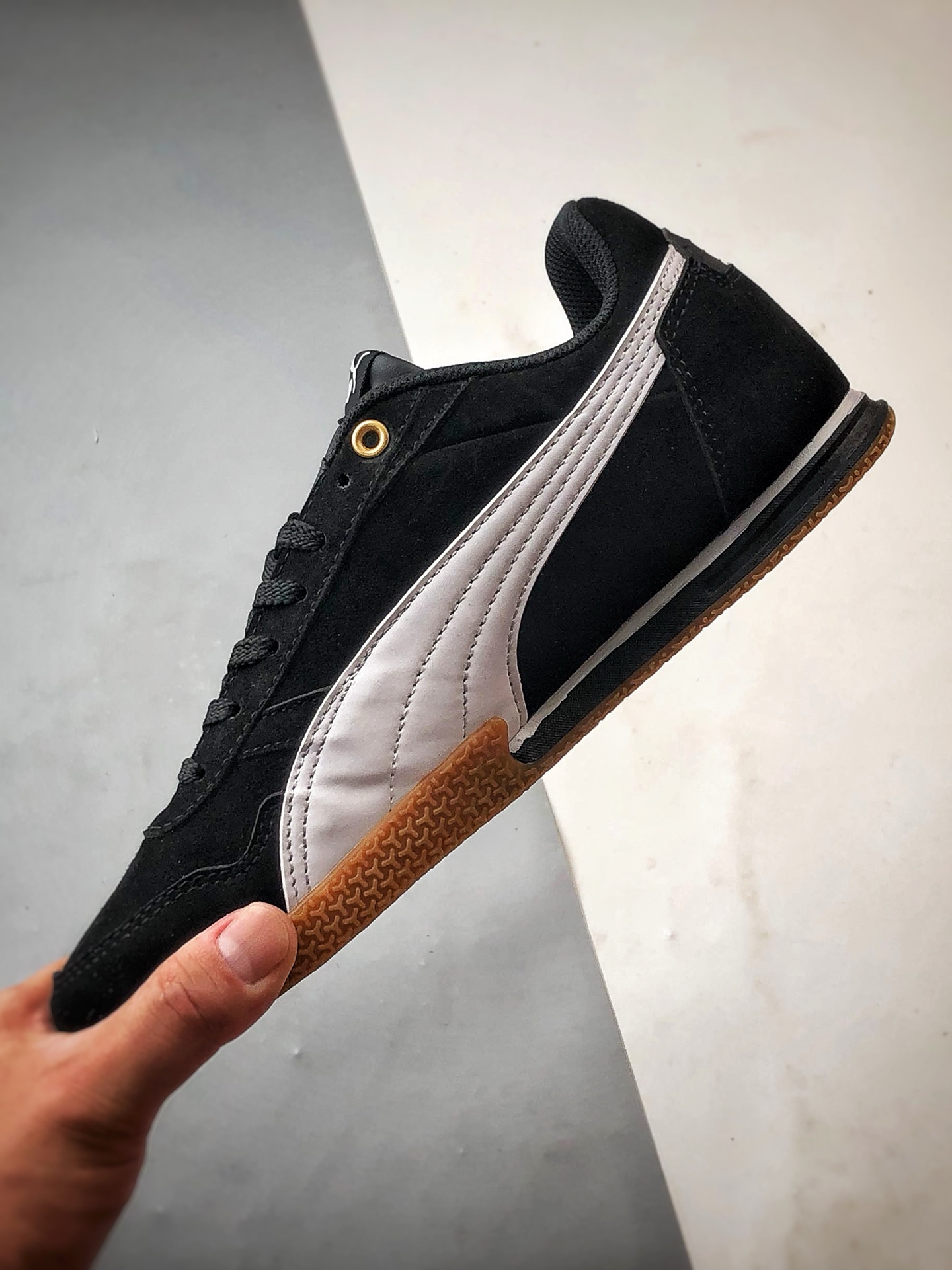 190 Puma Bella Donna Nylon 黑白 唐娜尼龙薄底复古运动休闲鞋 402673-01-Chinese UA Cheap High Quatity Brand Clothes Bags handbags Sneakers wholesale wholesaler seller from China Factory suppliers Fashion Clothing Shoes best Quality Beautiful Price 190 Puma Bella Donna Nylon 黑白 唐娜尼龙薄底复古运动休闲鞋 402673-01