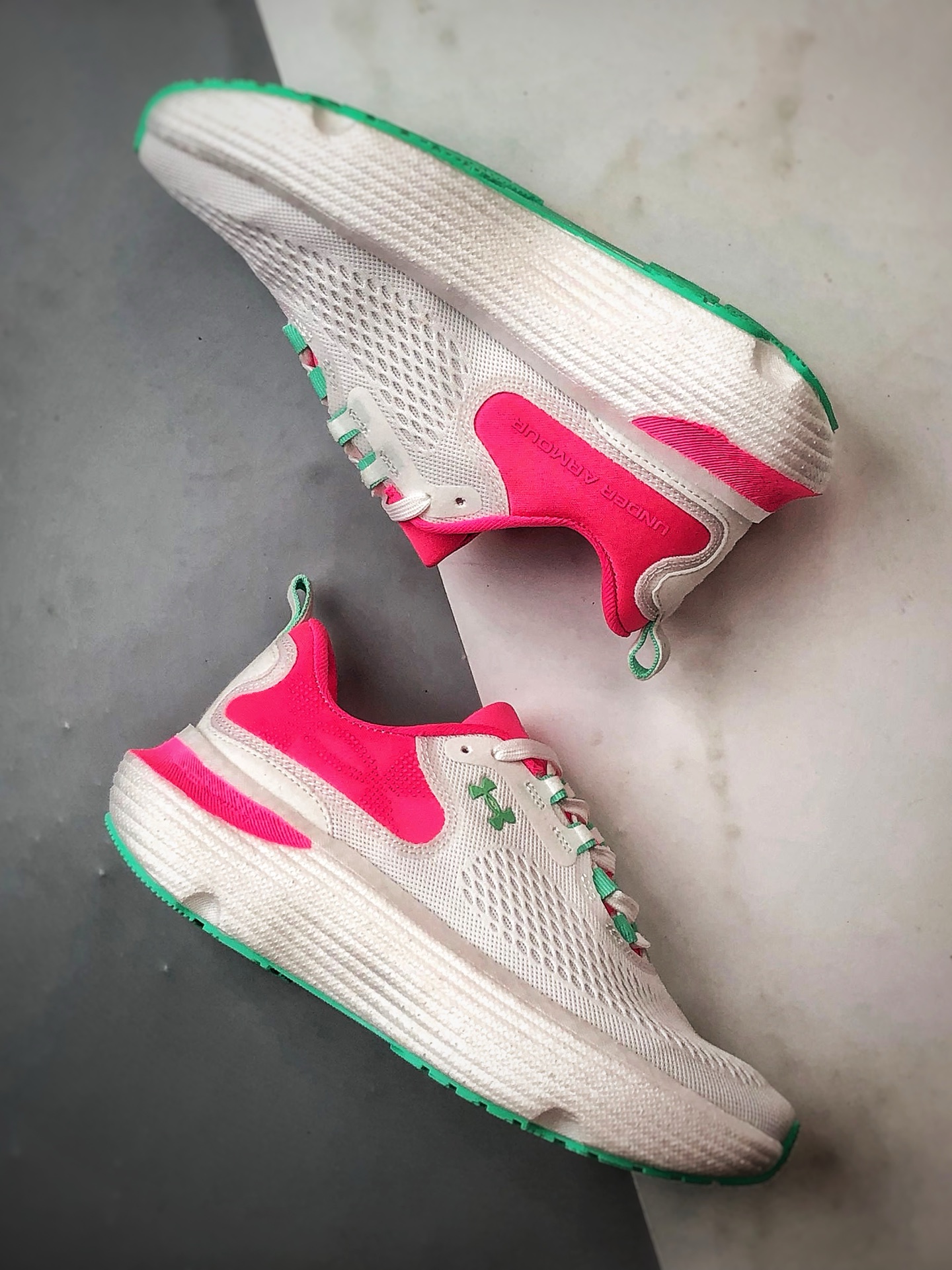 200 Under Armour Infinite Elite 2 白粉色 网布织物舒适百搭轻便透气缓震跑步鞋-Chinese UA Cheap High Quatity Brand Clothes Bags handbags Sneakers wholesale wholesaler seller from China Factory suppliers Fashion Clothing Shoes best Quality Beautiful Price 200 Under Armour Infinite Elite 2 白粉色 网布织物舒适百搭轻便透气缓震跑步鞋