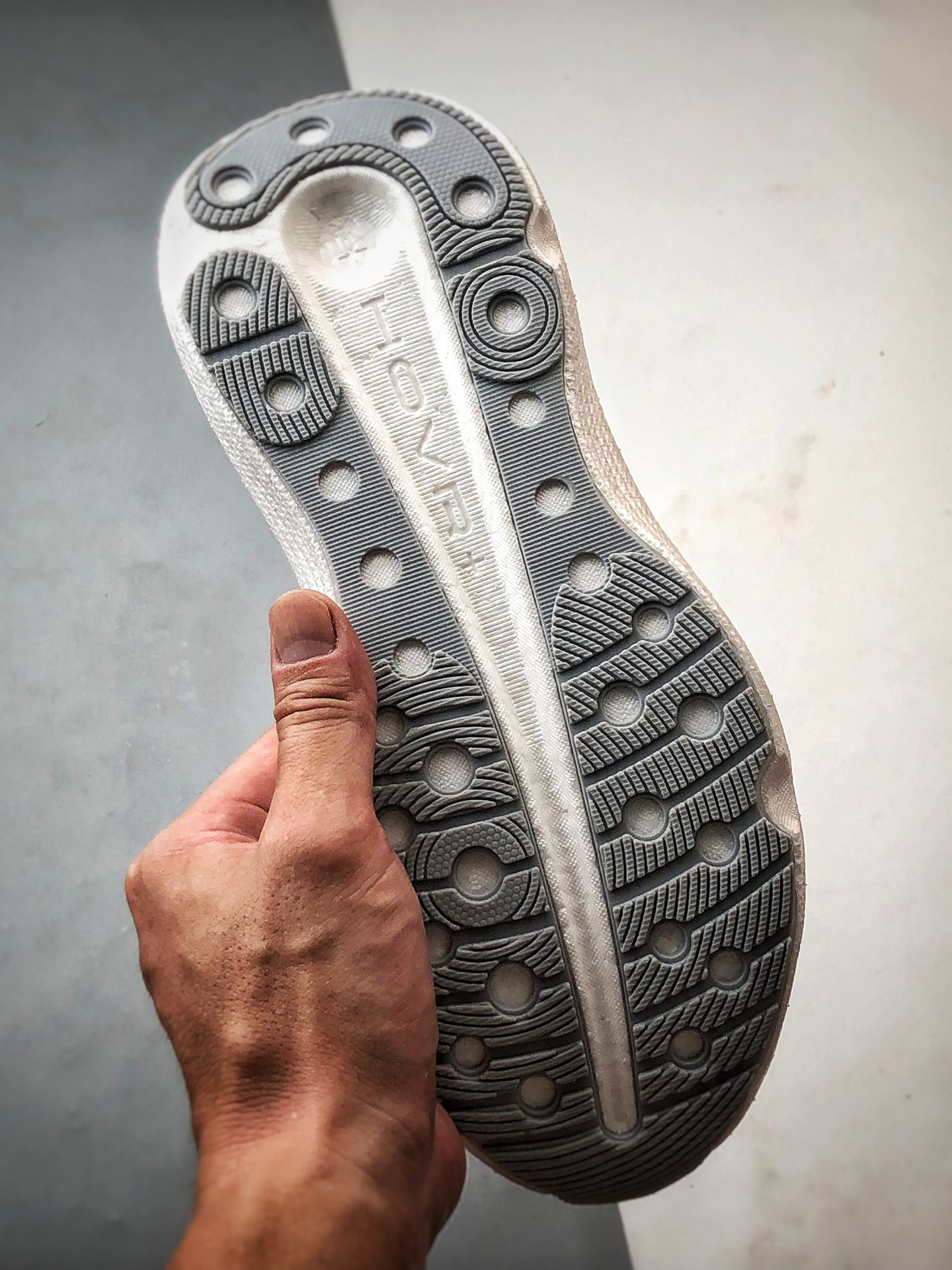 200 Under Armour Infinite Elite 2 白色 网布织物舒适百搭轻便透气缓震跑步鞋-Chinese UA Cheap High Quatity Brand Clothes Bags handbags Sneakers wholesale wholesaler seller from China Factory suppliers Fashion Clothing Shoes best Quality Beautiful Price 200 Under Armour Infinite Elite 2 白色 网布织物舒适百搭轻便透气缓震跑步鞋